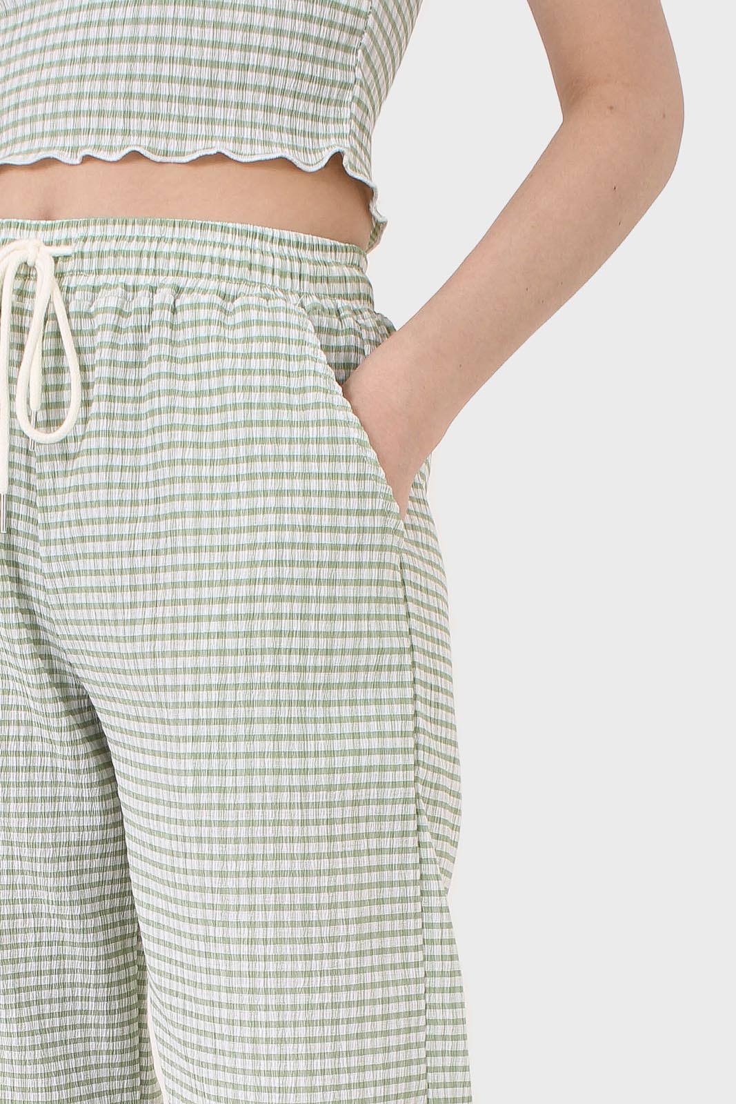 Green gingham loose fit drawstring trousers_6