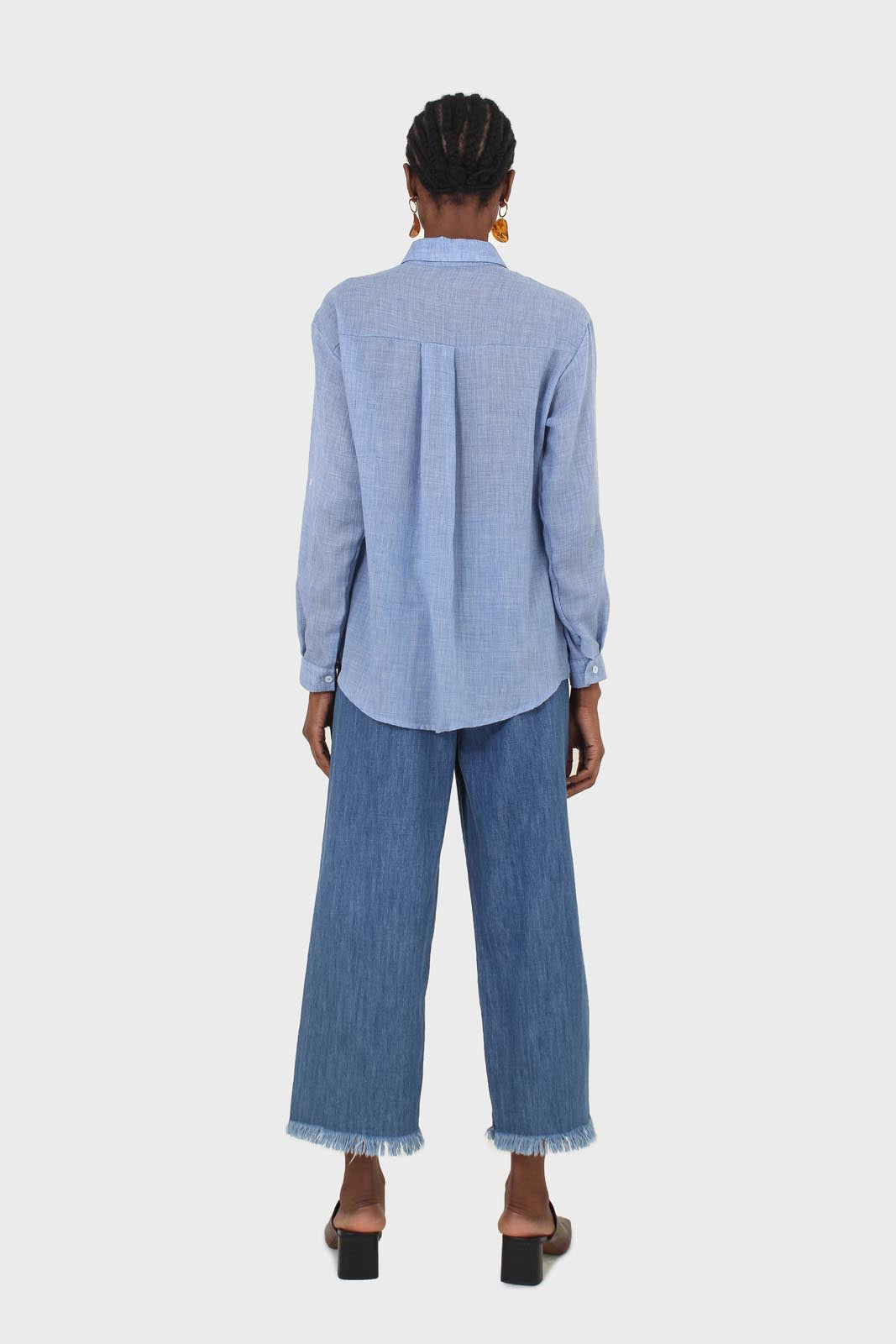 Blue pin tuck raw hem jeans_5