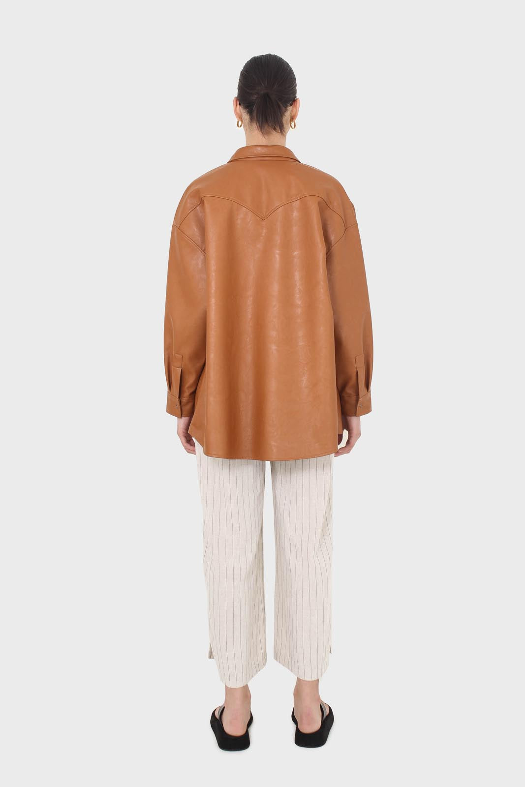 Pale beige pinstripe linen blend side slit trousers_5