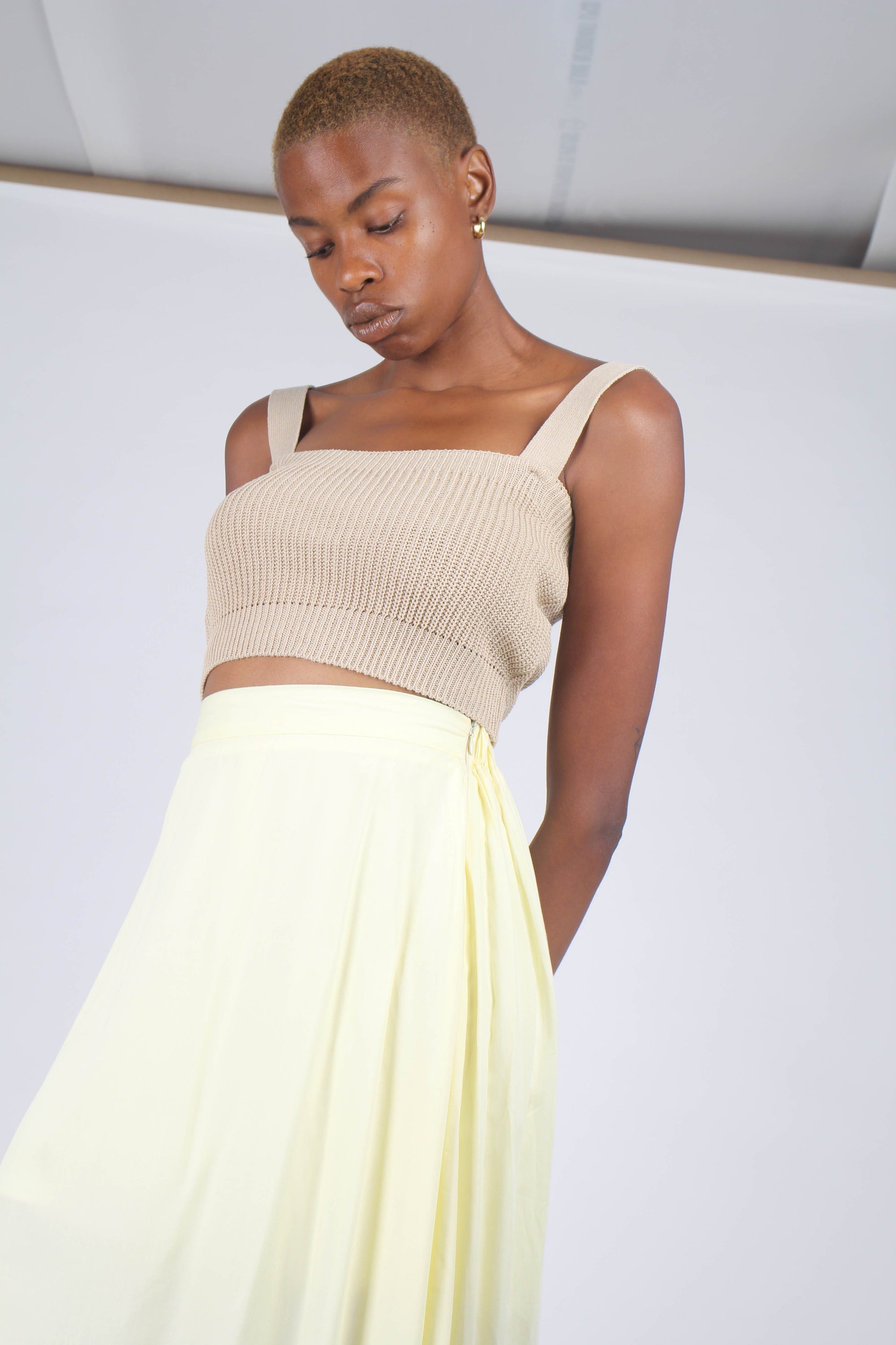 Beige button back knit tank_3