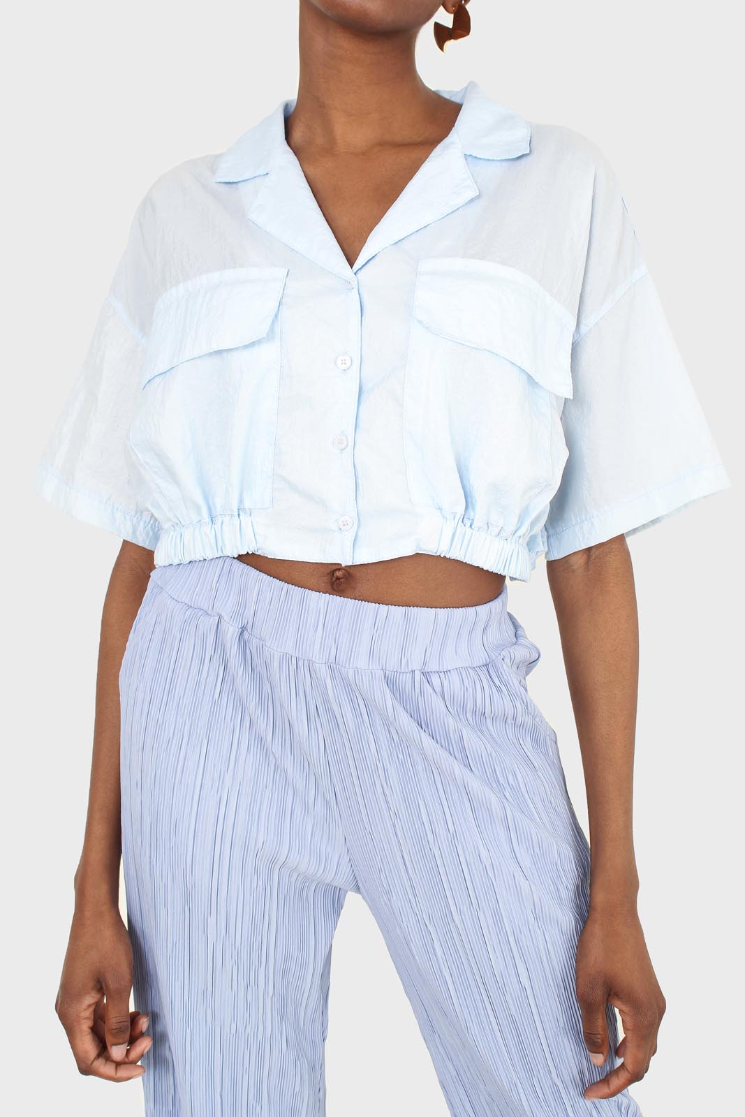 Light blue tie back short sleeved shirt_7