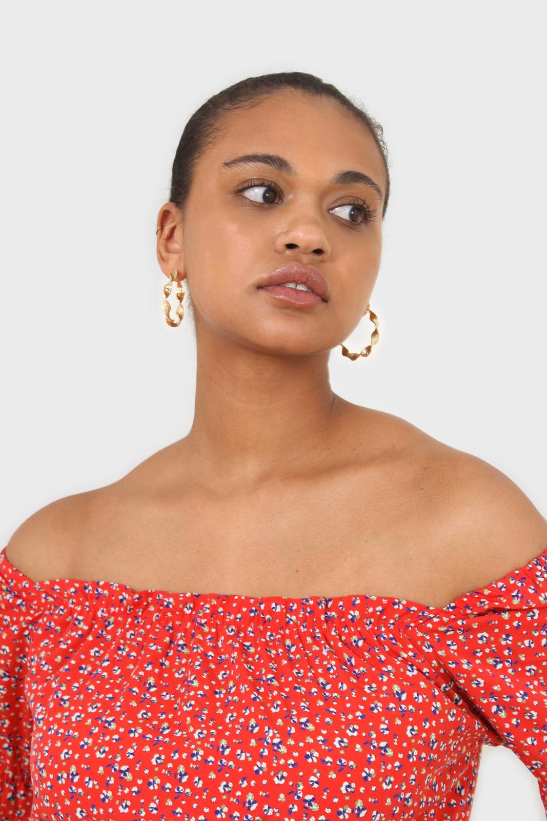 Red floral print off shoulder short sleeved top_2