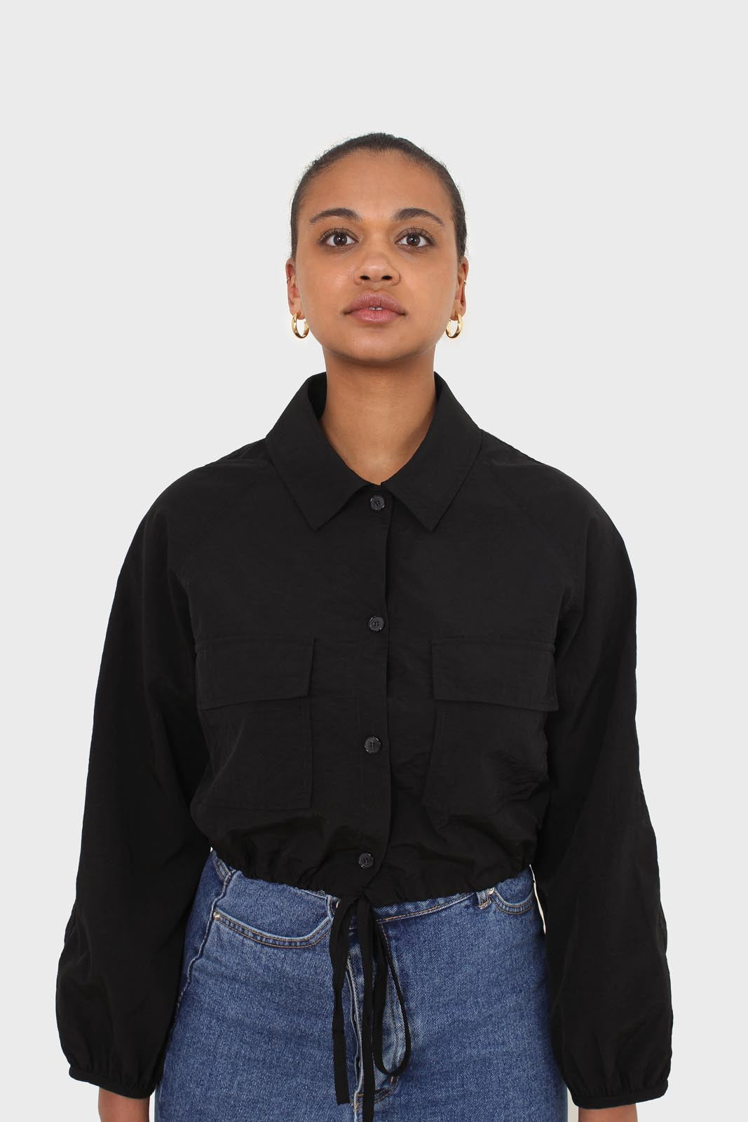 Black drawstring hem shirt jacket_5