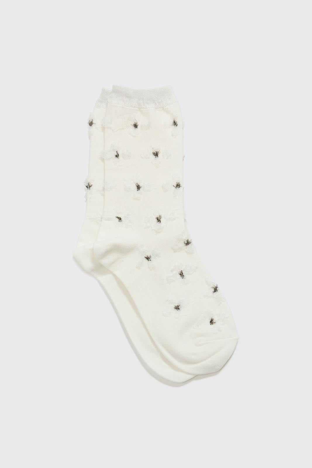 White tufted daisy socks_1
