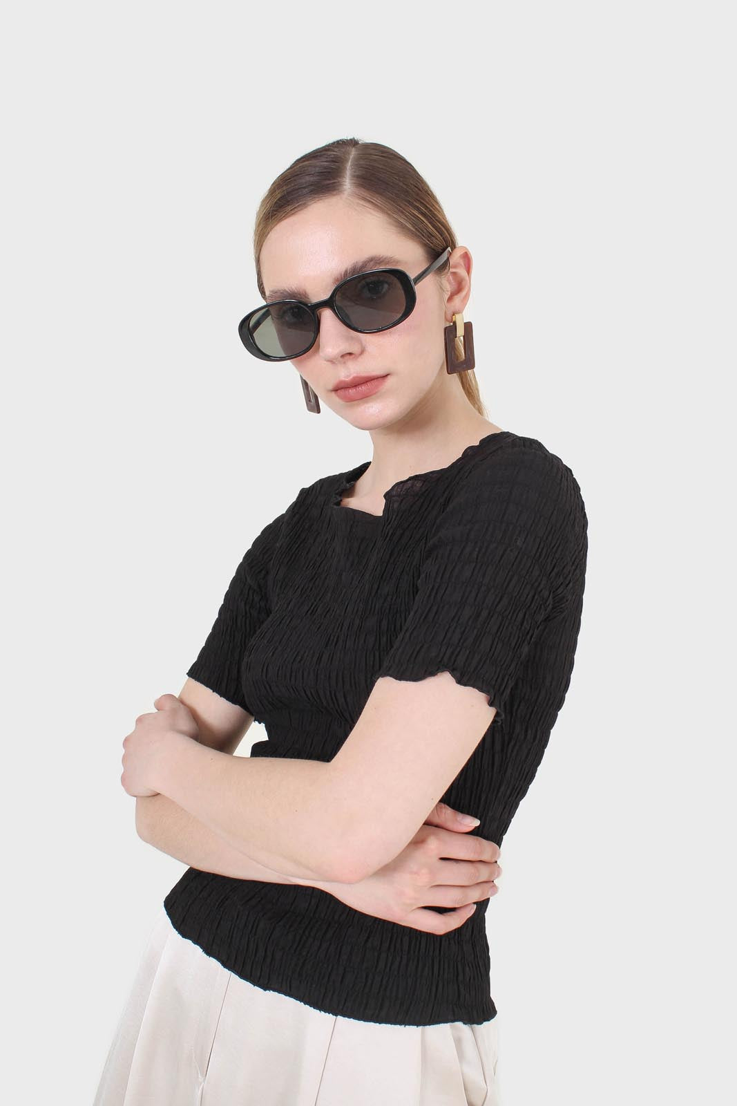 Black smocked fitted short sleeved top_6