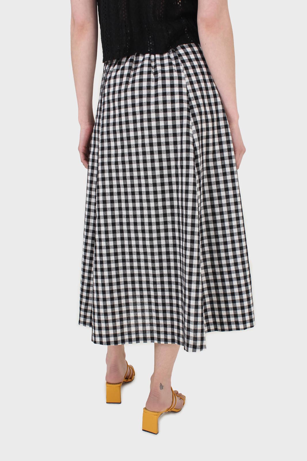 Black gingham side button midi skirt_4
