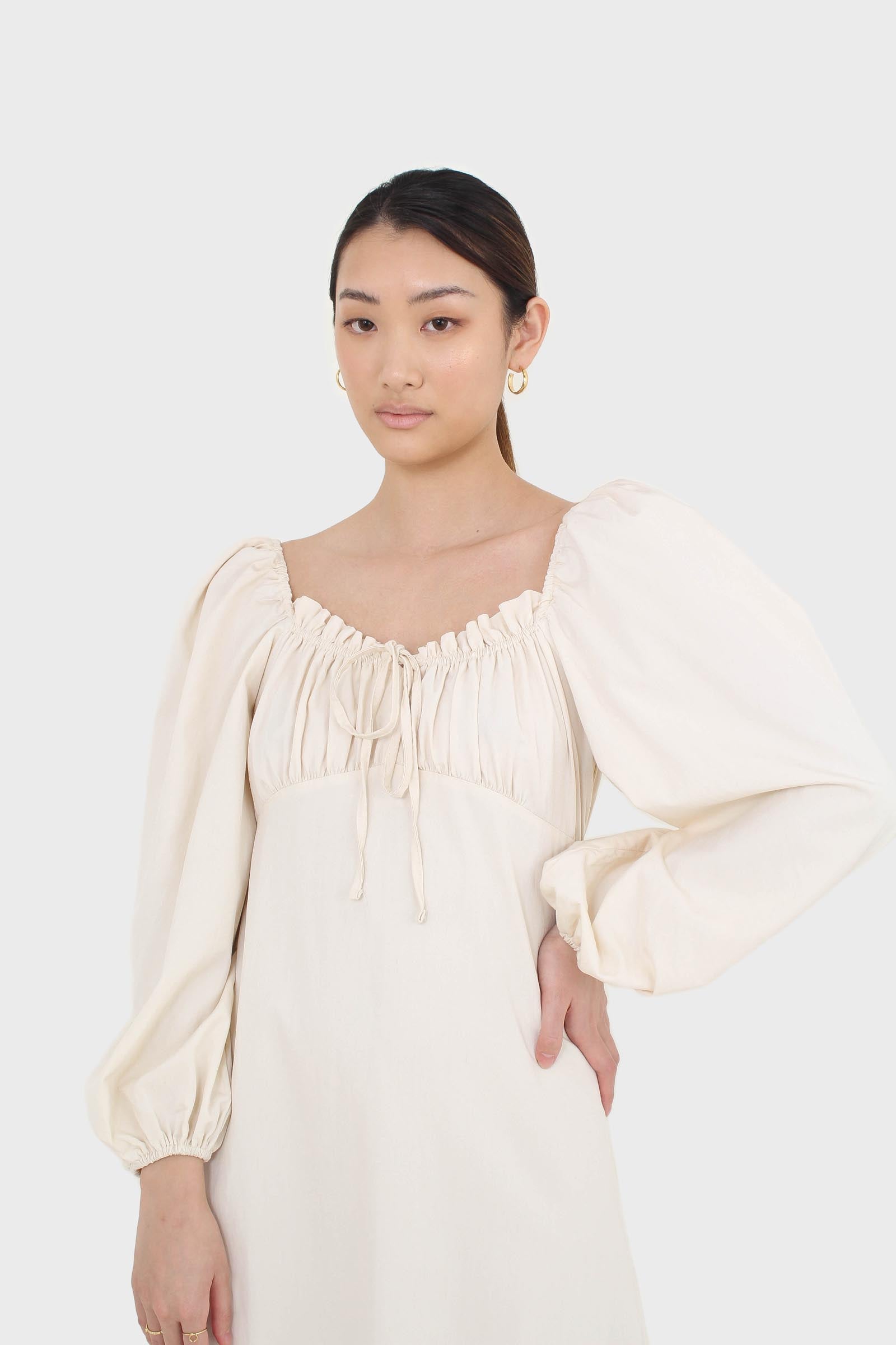 Ivory off shoulder cinched waist peasant dress_4