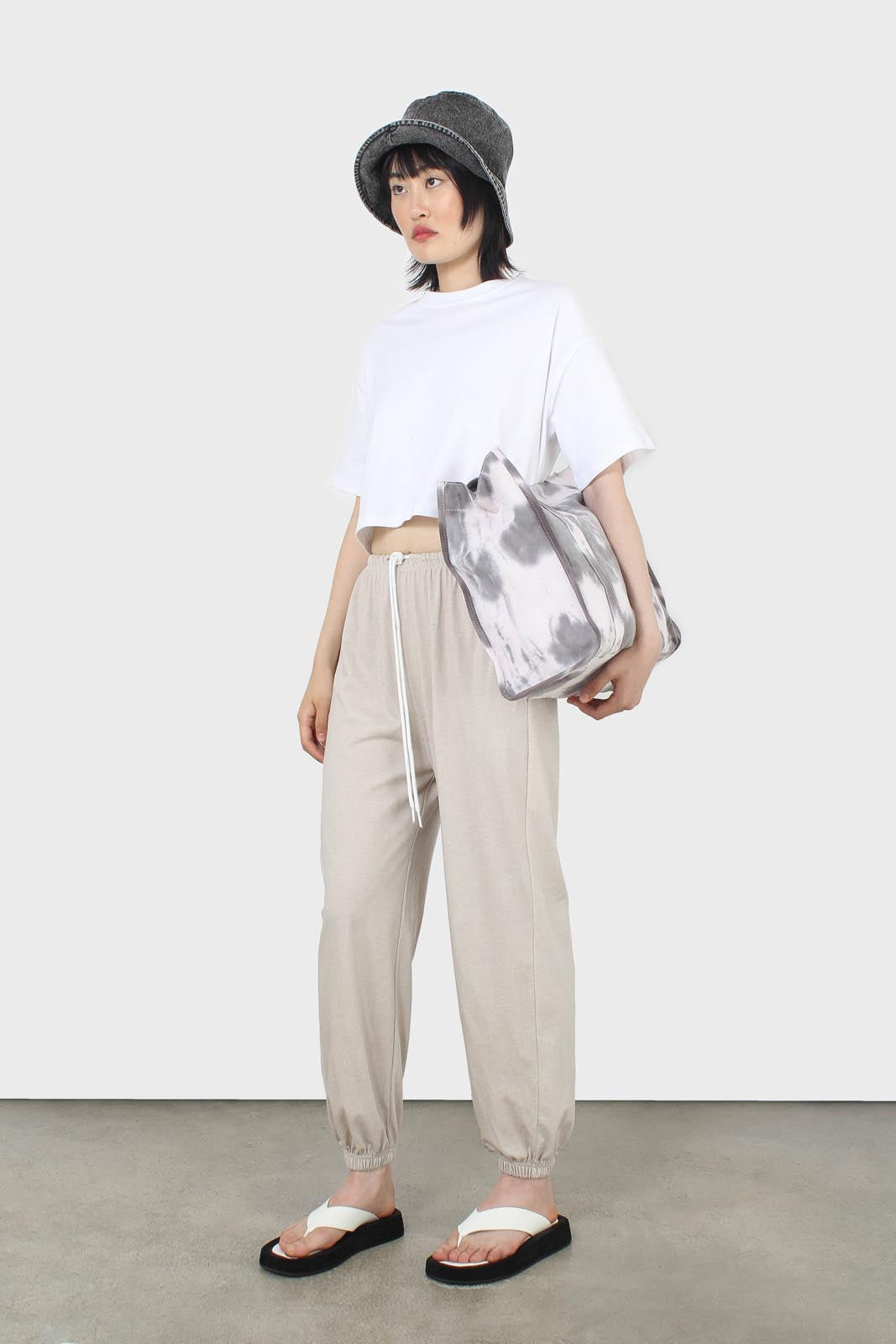 Beige loose fit sweatpants - set_4