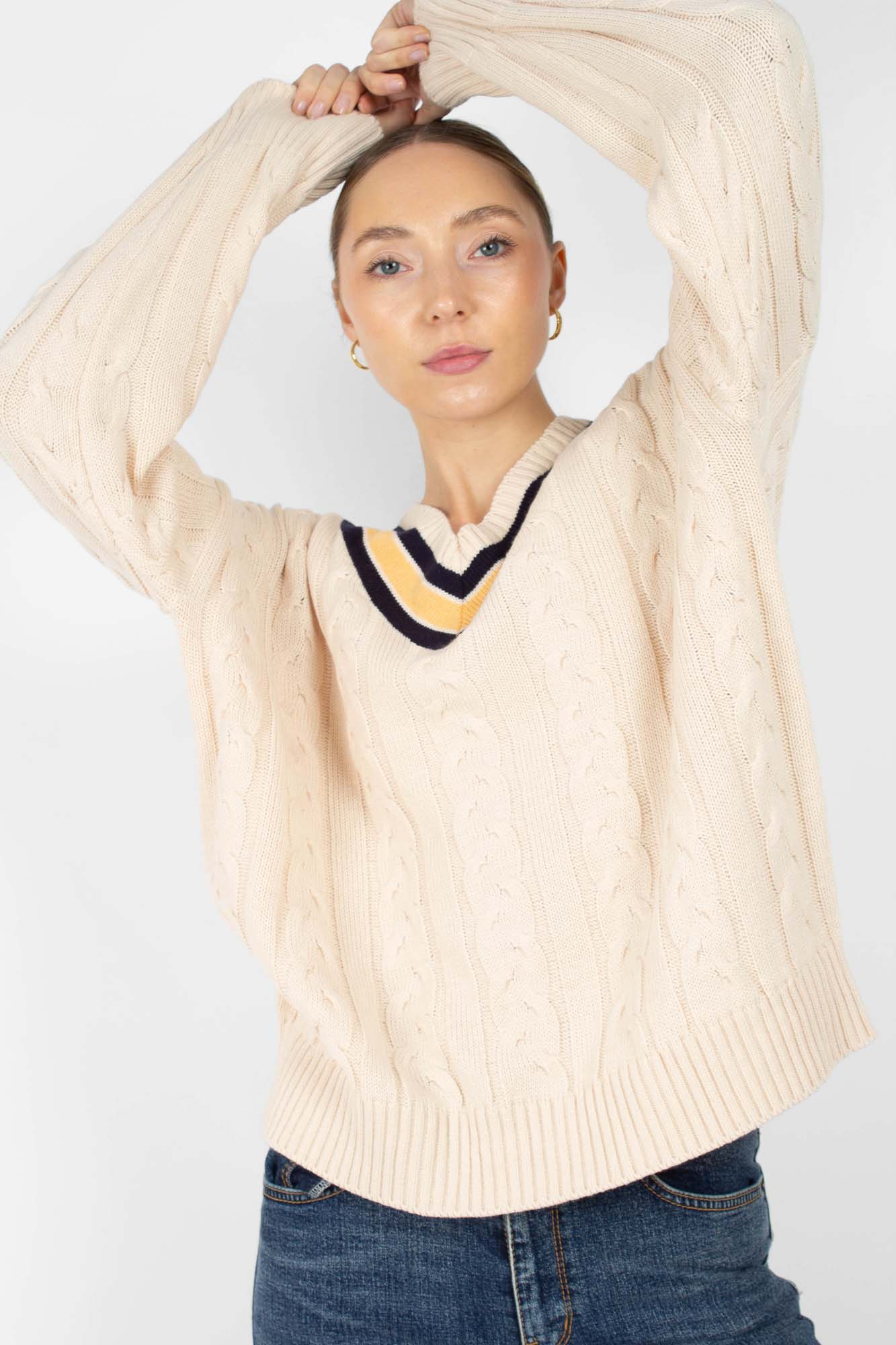 Cream and yellow V-neck cableknit jumper_2