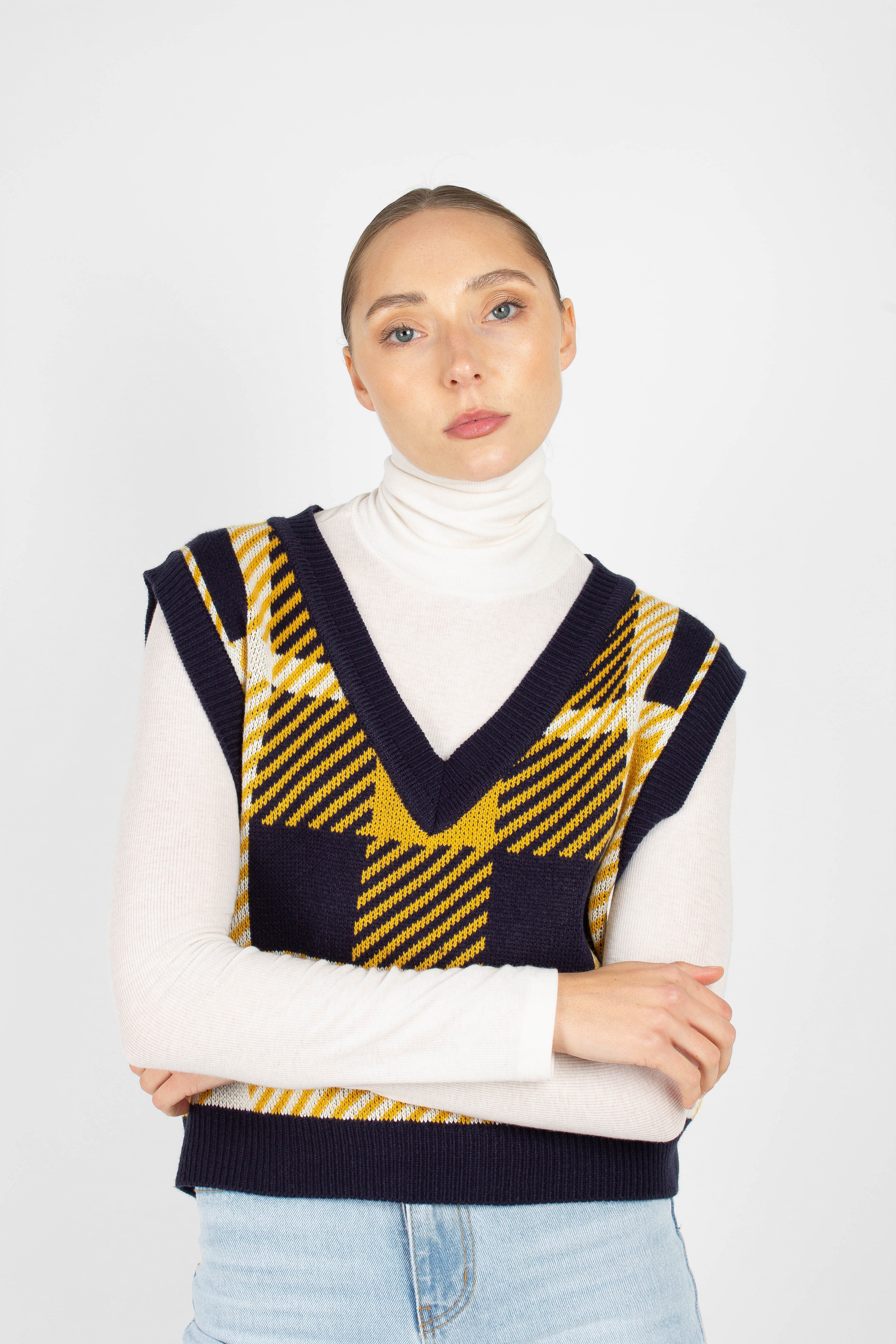 Navy and yellow plaid knit vest_9