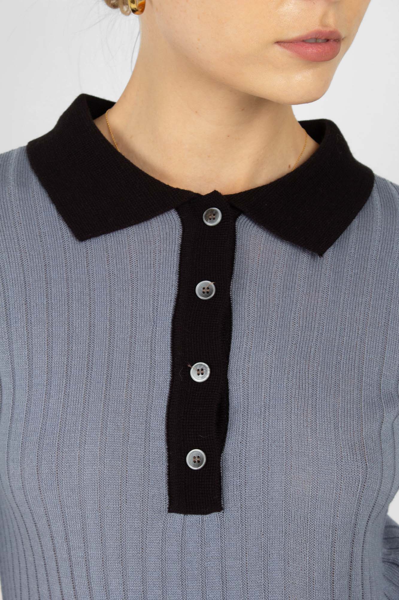 Blue contrast black collar knit top_2