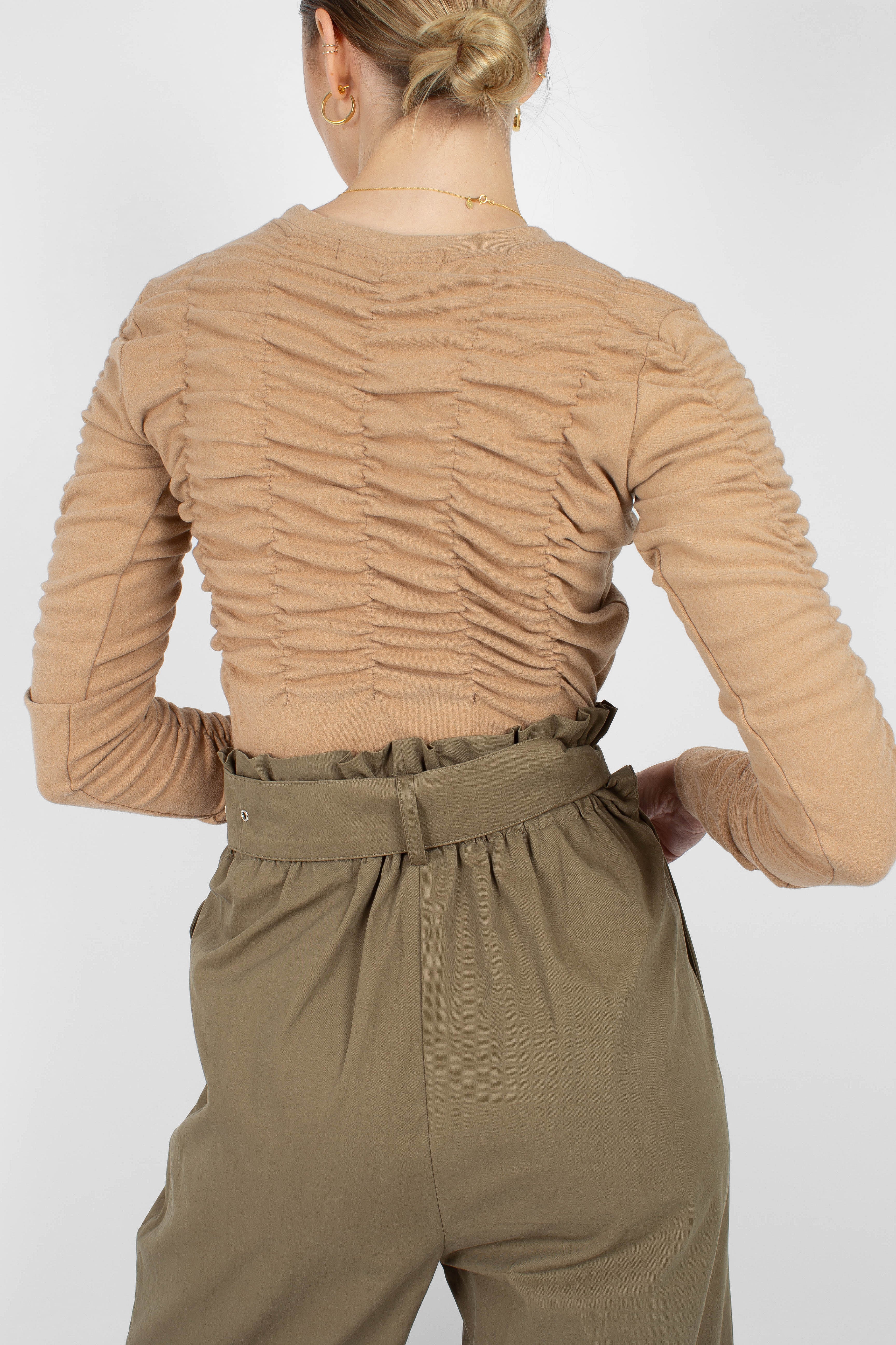 Beige half shirring long sleeved top_4