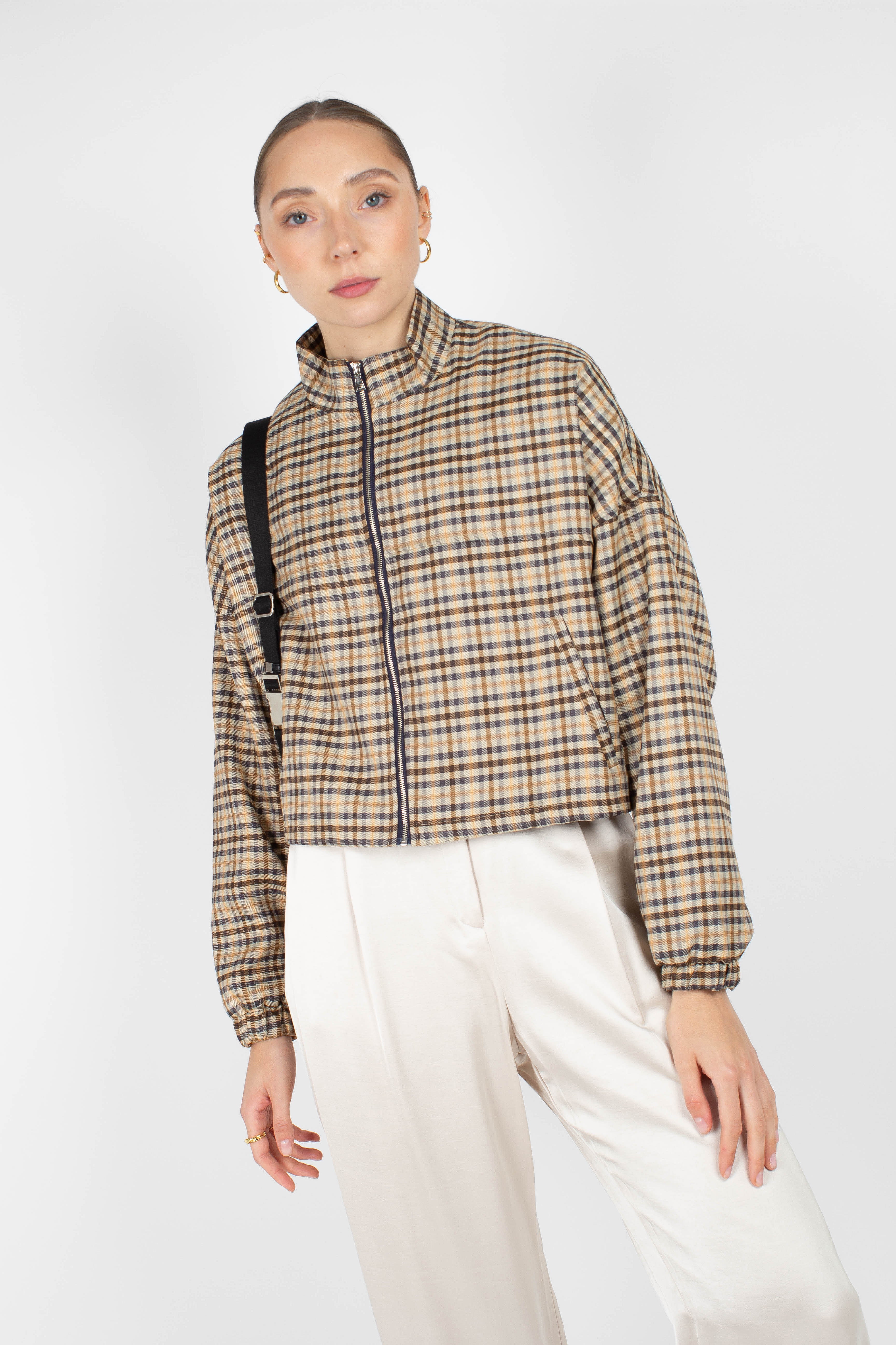 Beige checked zip up blouson jacket_7