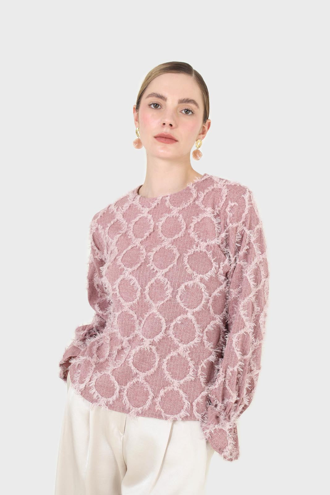 Pale pink cross tuft pattern blouse_1