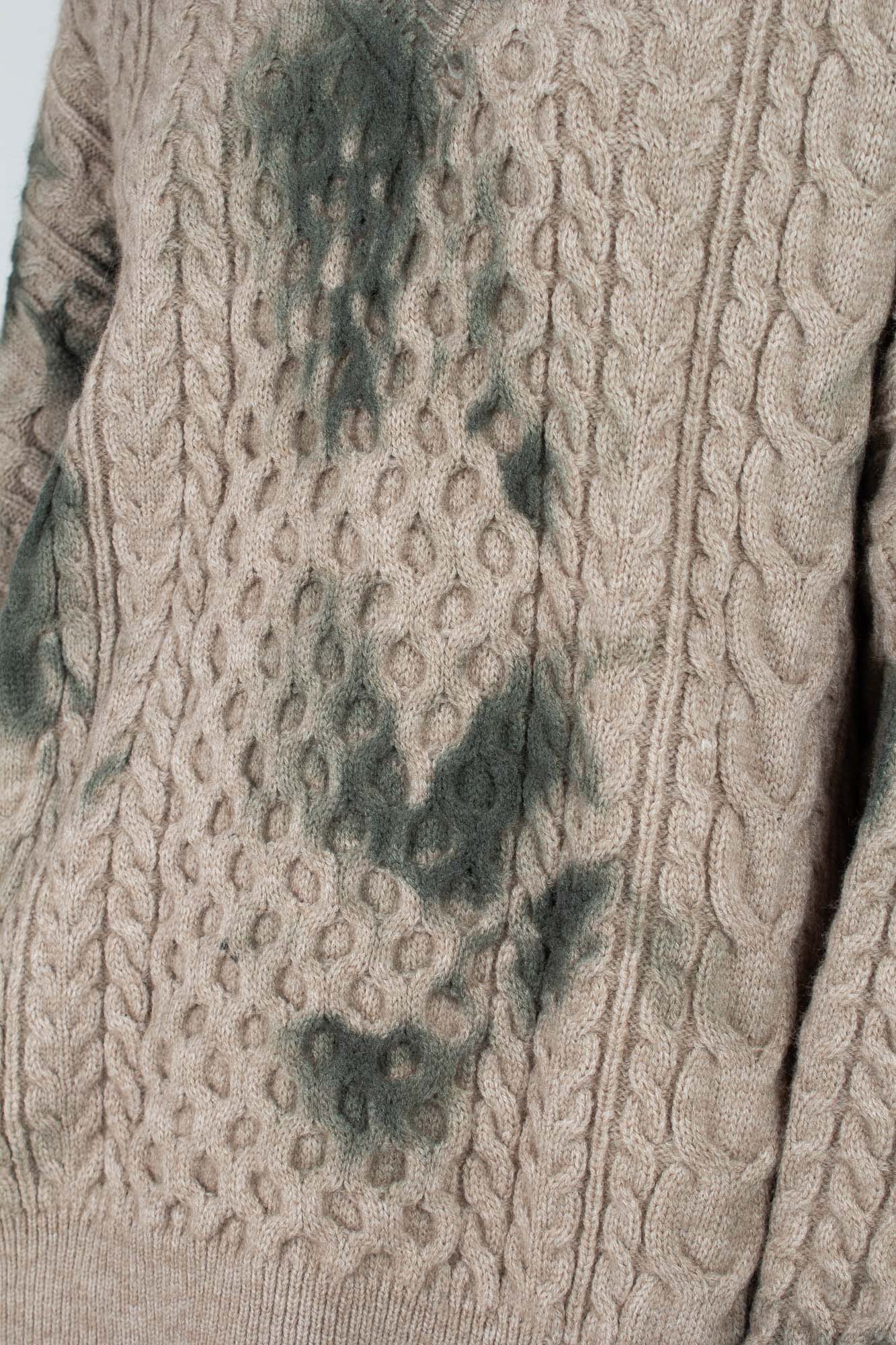 Beige and khaki tie dye V neck jumper_3