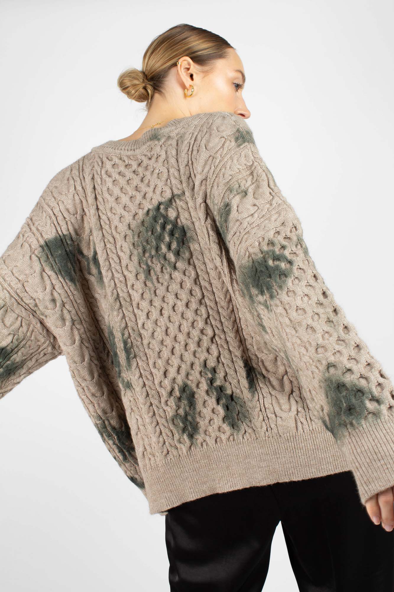 Beige and khaki tie dye V neck jumper_7