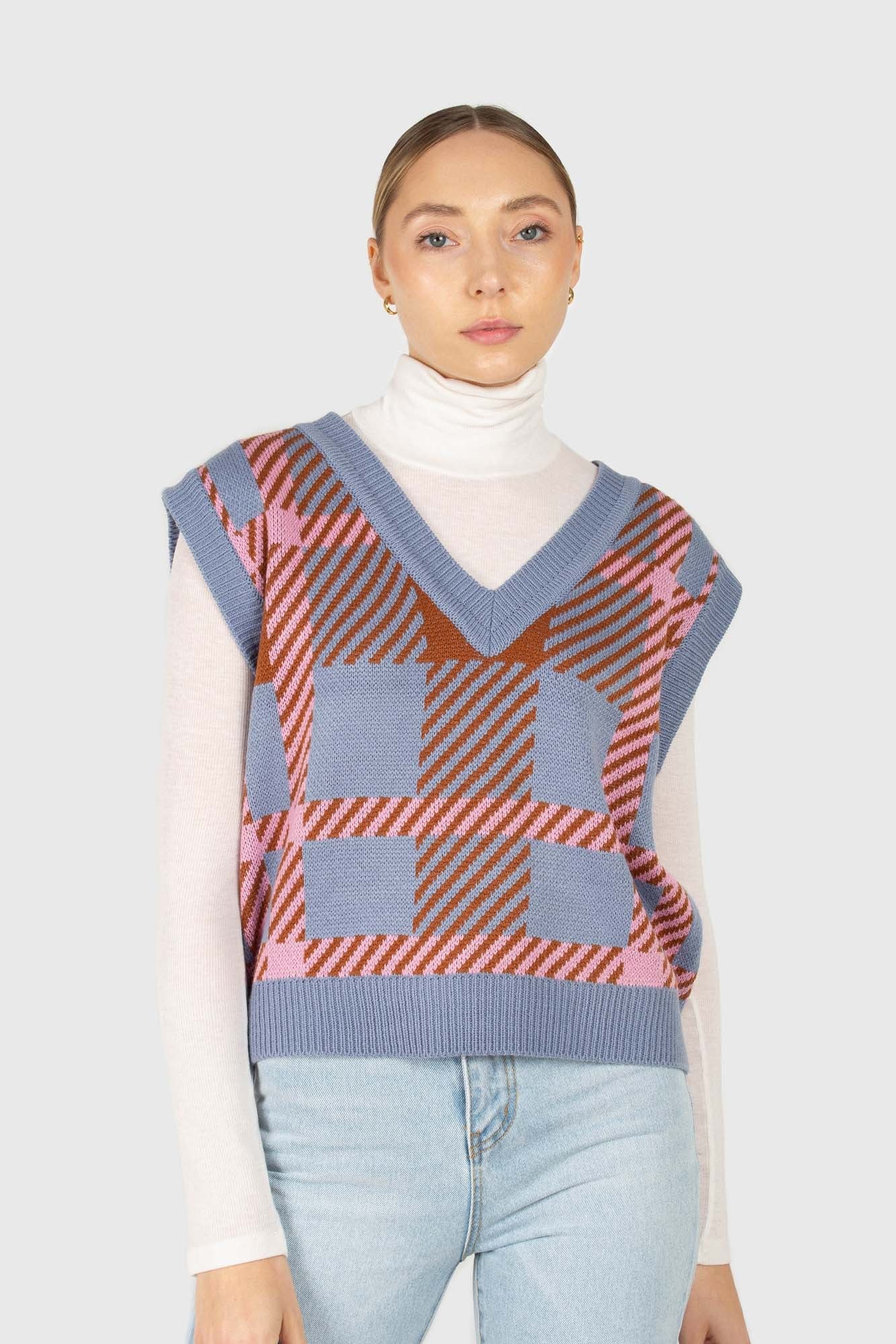 Light blue and camel plaid knit vest_3