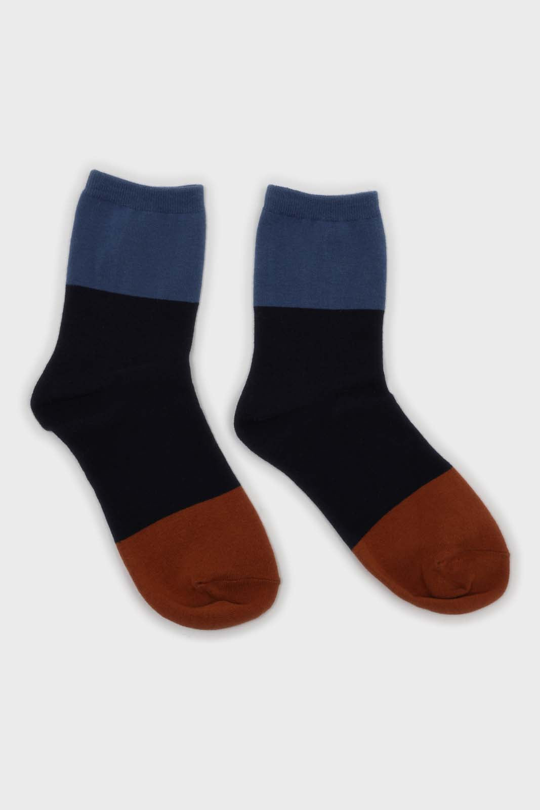 Navy and blue triple colorblock socks_4