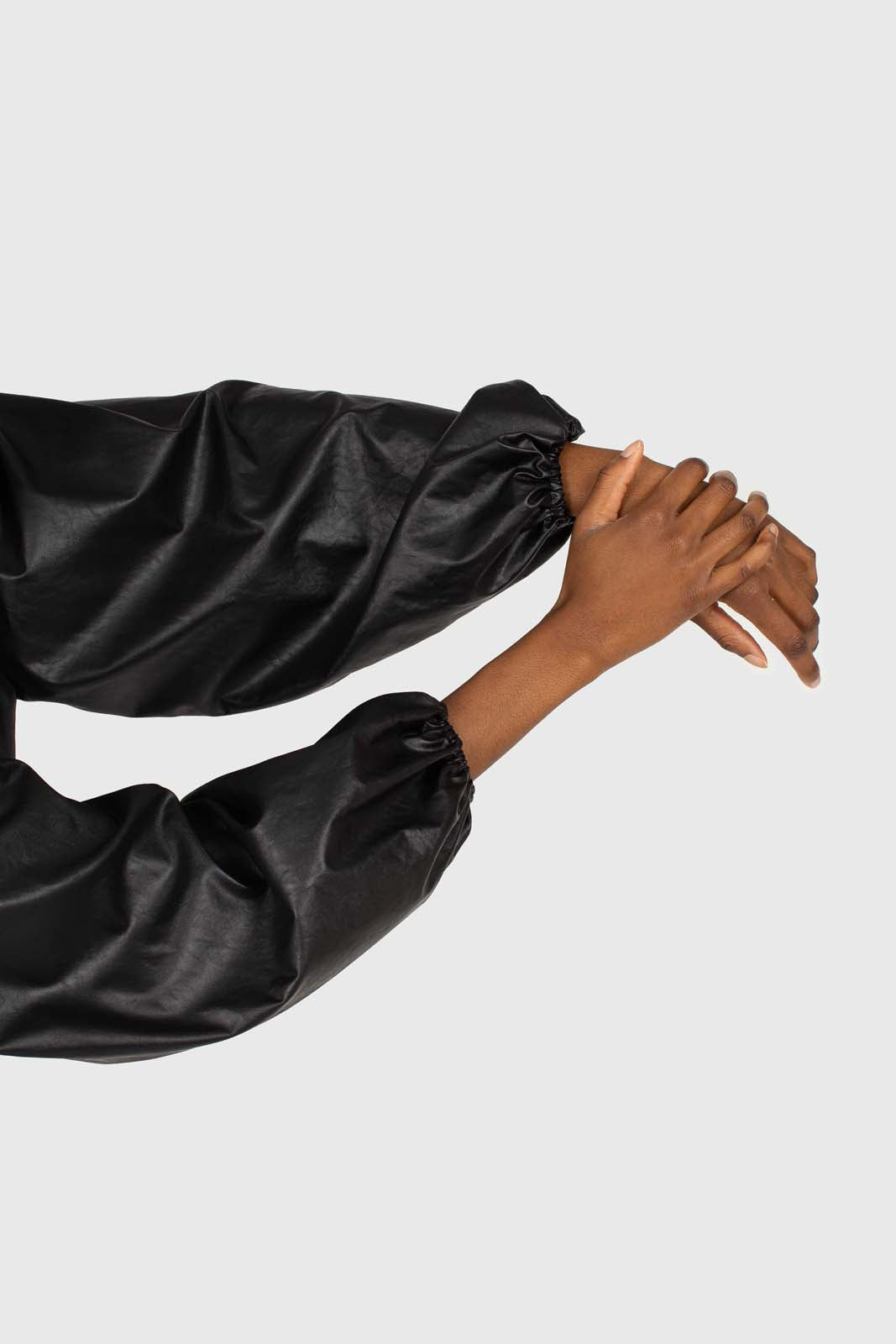 Black vegan leather v-neck puff sleeved blouse_5