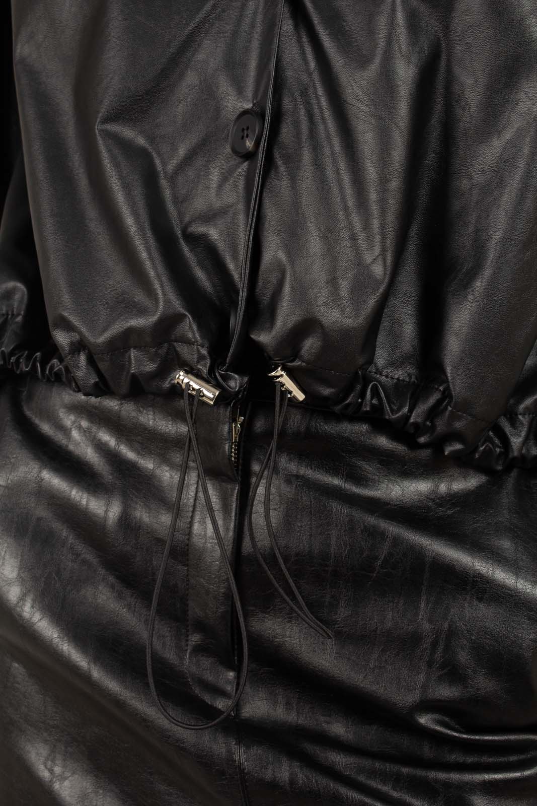 Black vegan leather v-neck puff sleeved blouse_7