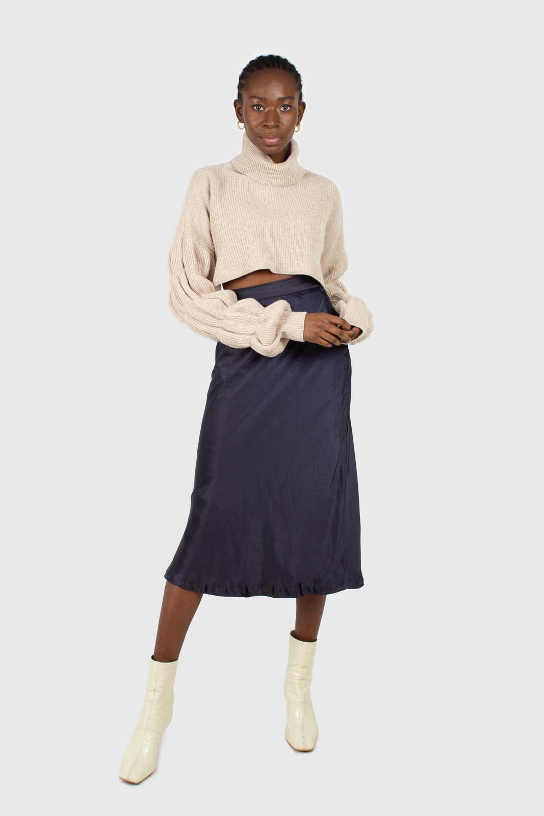 Beige balloon sleeved cropped wool blend turtleneck top_2