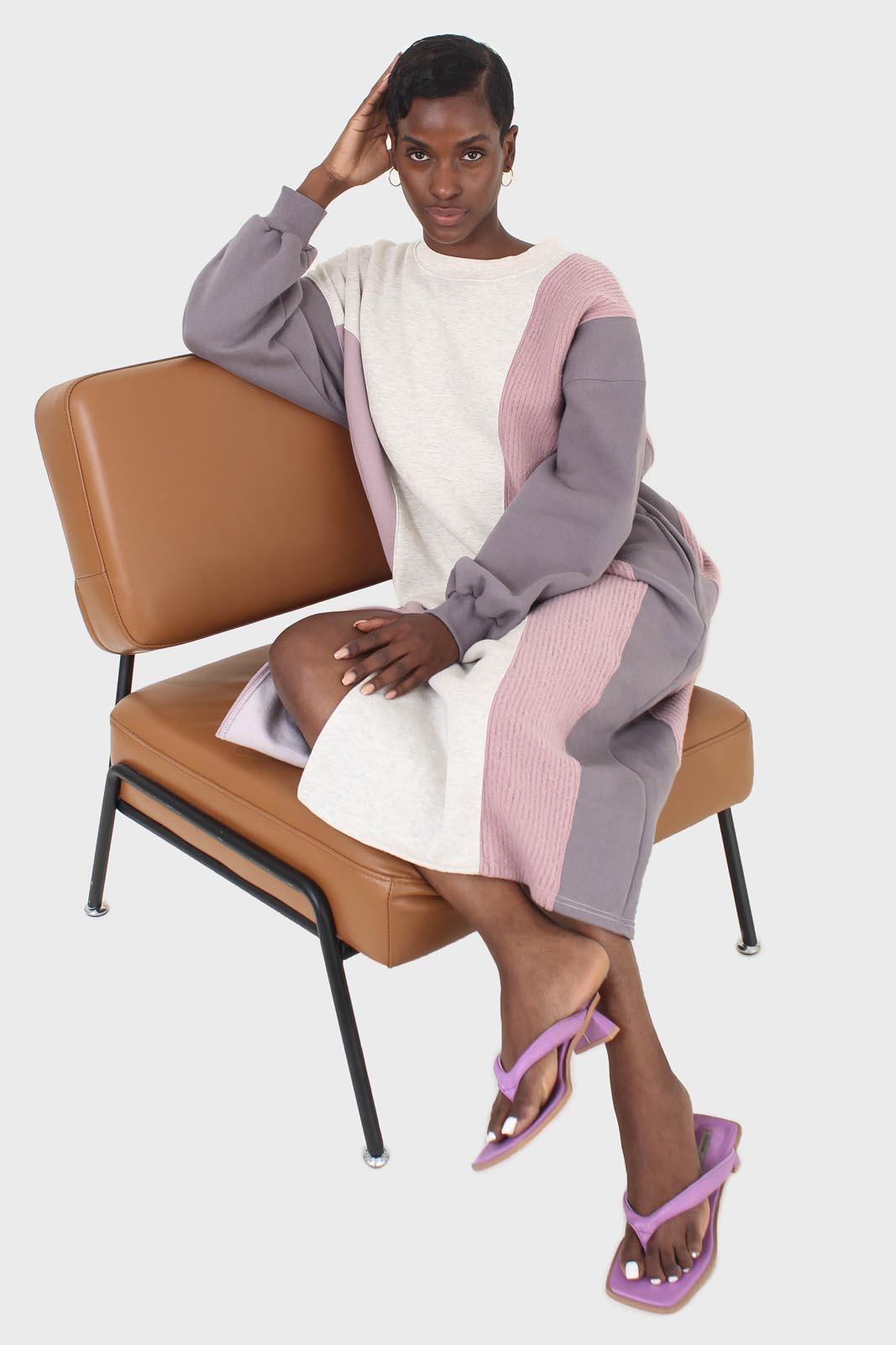 Grey and pink color block sweatshirt dress_7