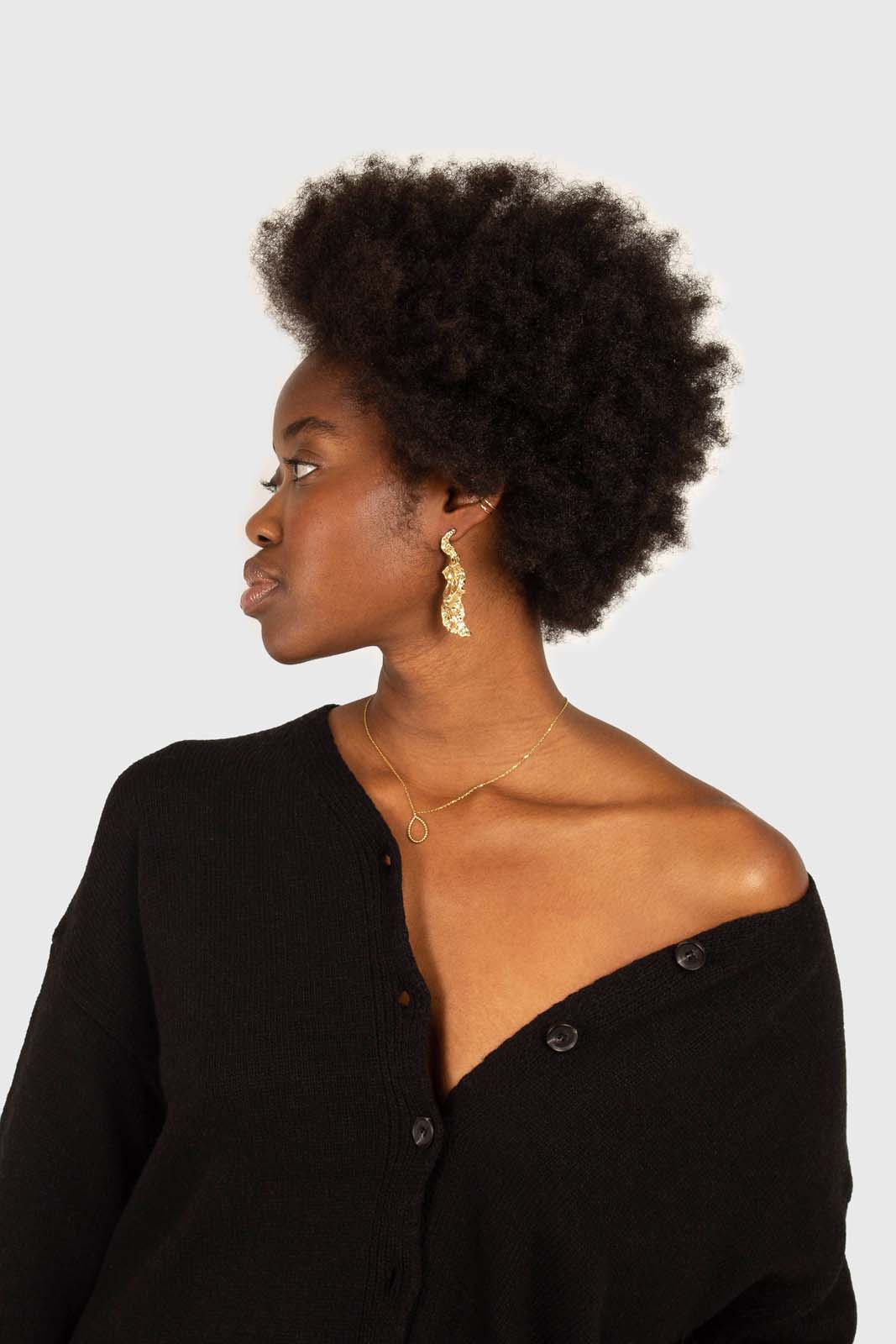 Black wool blend v-neck loose fit cardigan_15