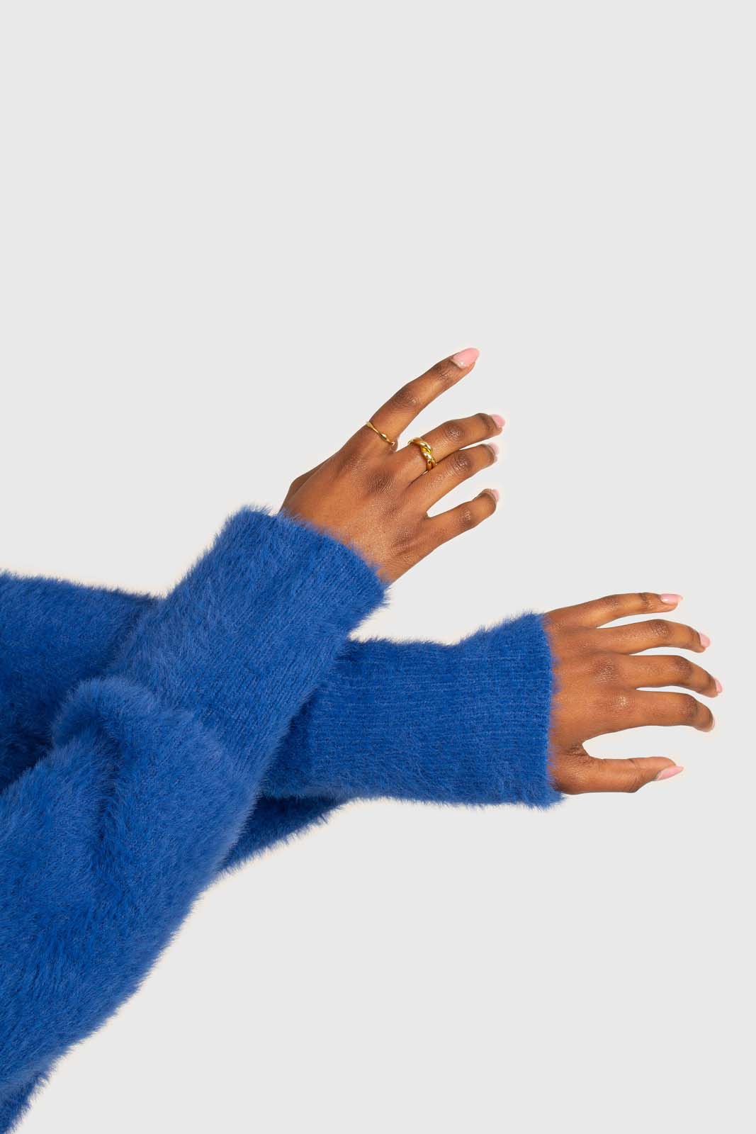 Bright blue fuzzy tortoise shell button cardigan_9