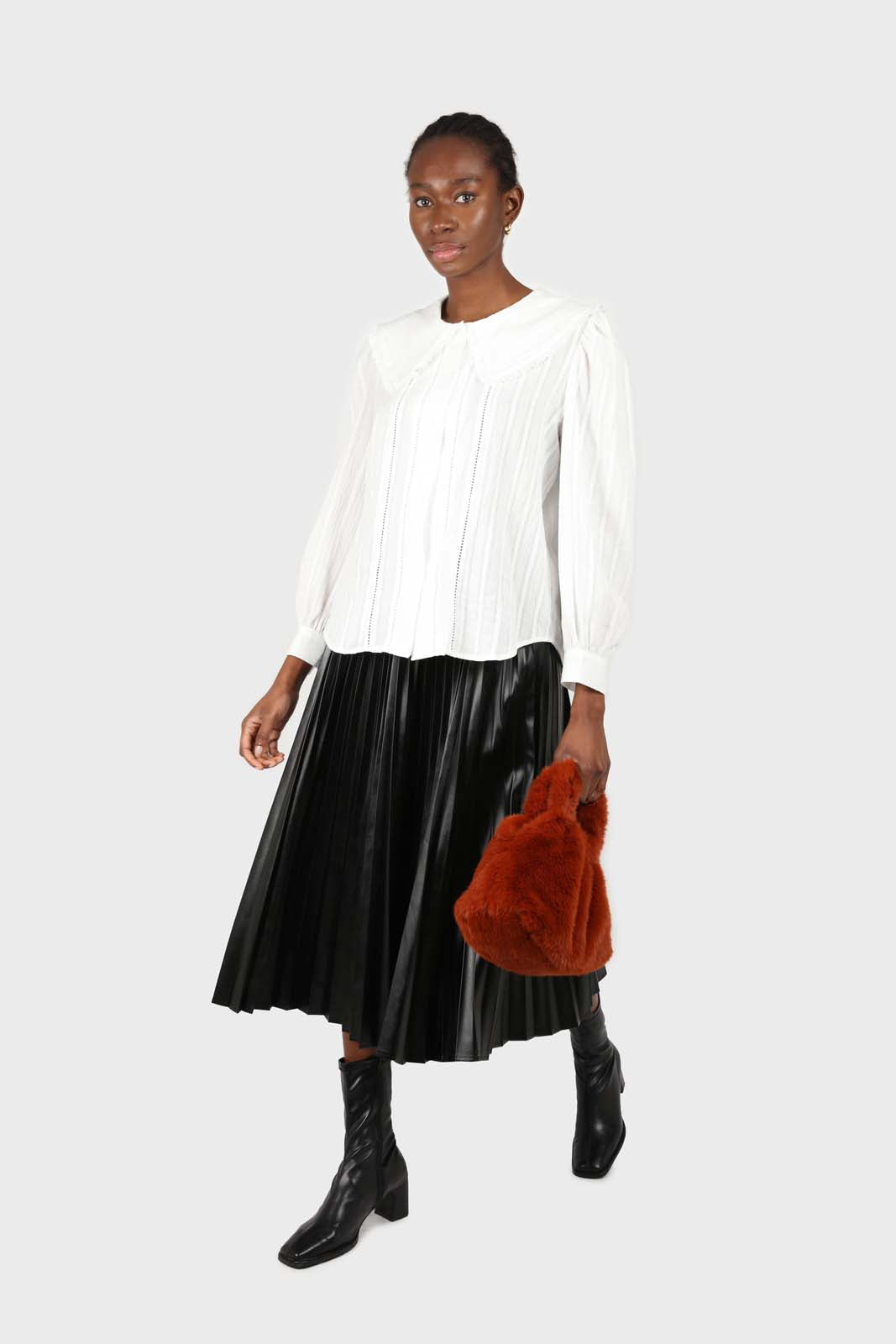 Black vegan leather pleated midi skirt_5