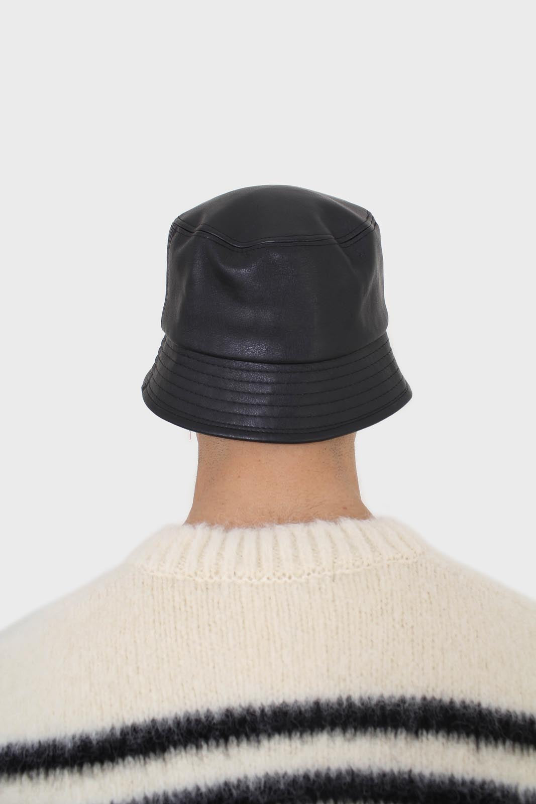 Black vegan leather bucket hat_4