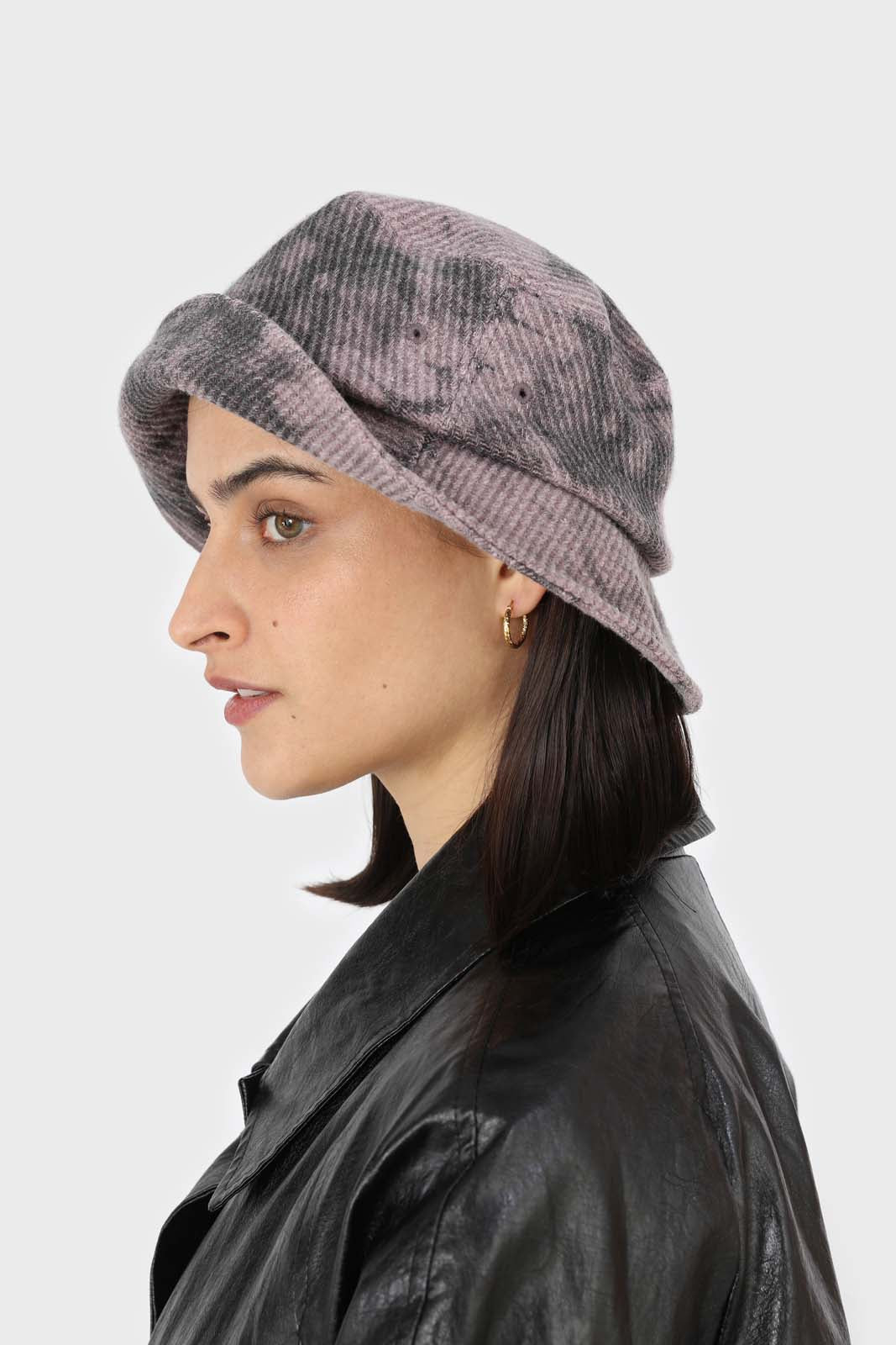 Lilac and black tie dye bucket hat_2