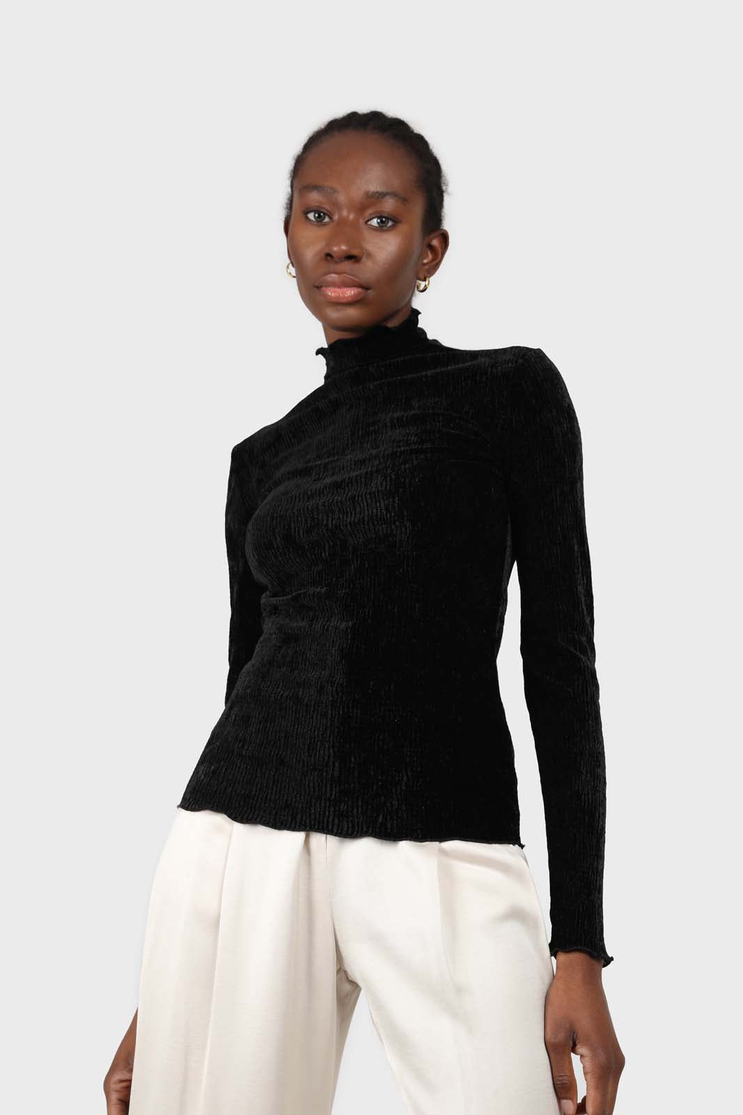 Black wrinkle velvet turtleneck top_14