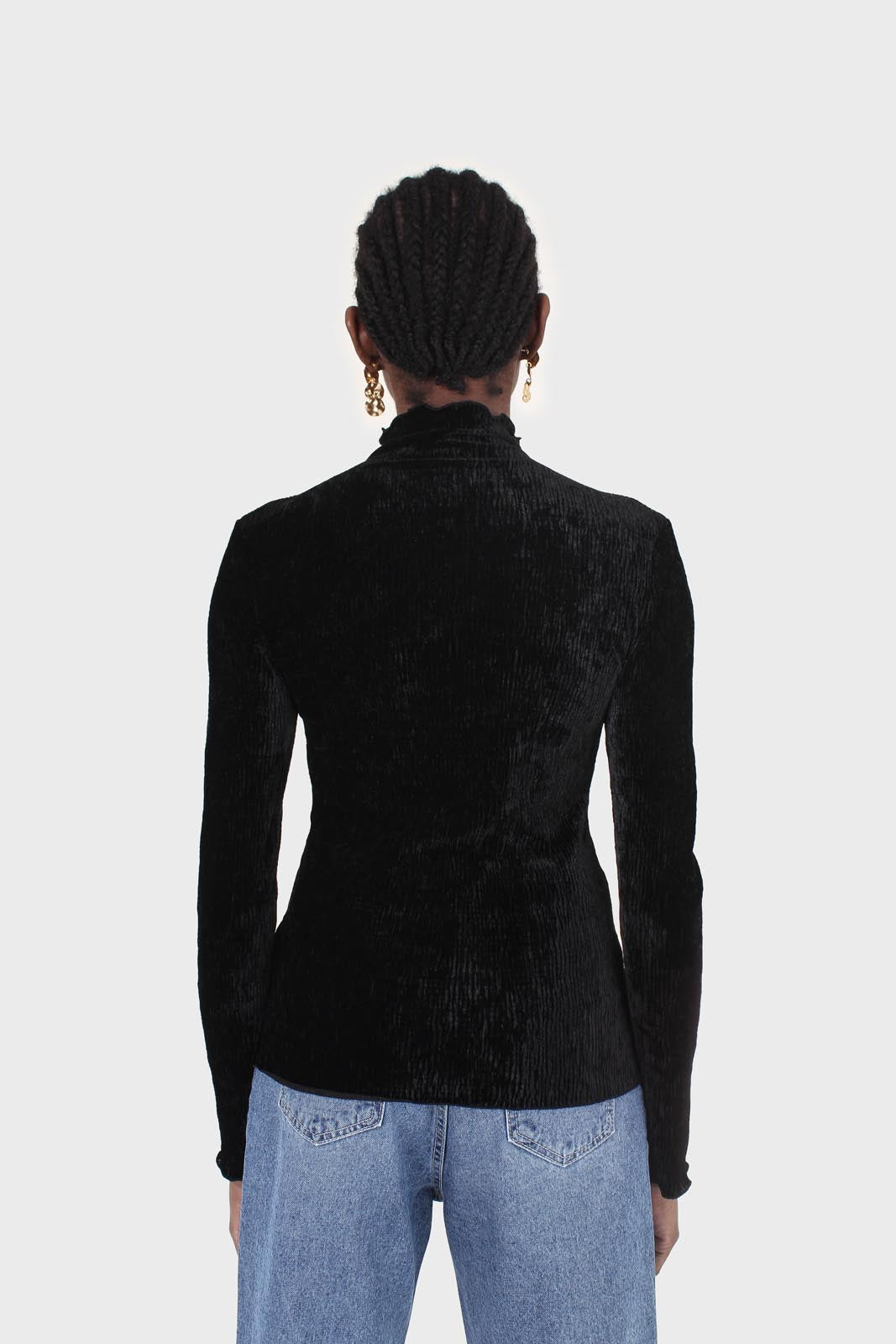 Black wrinkle velvet turtleneck top_3