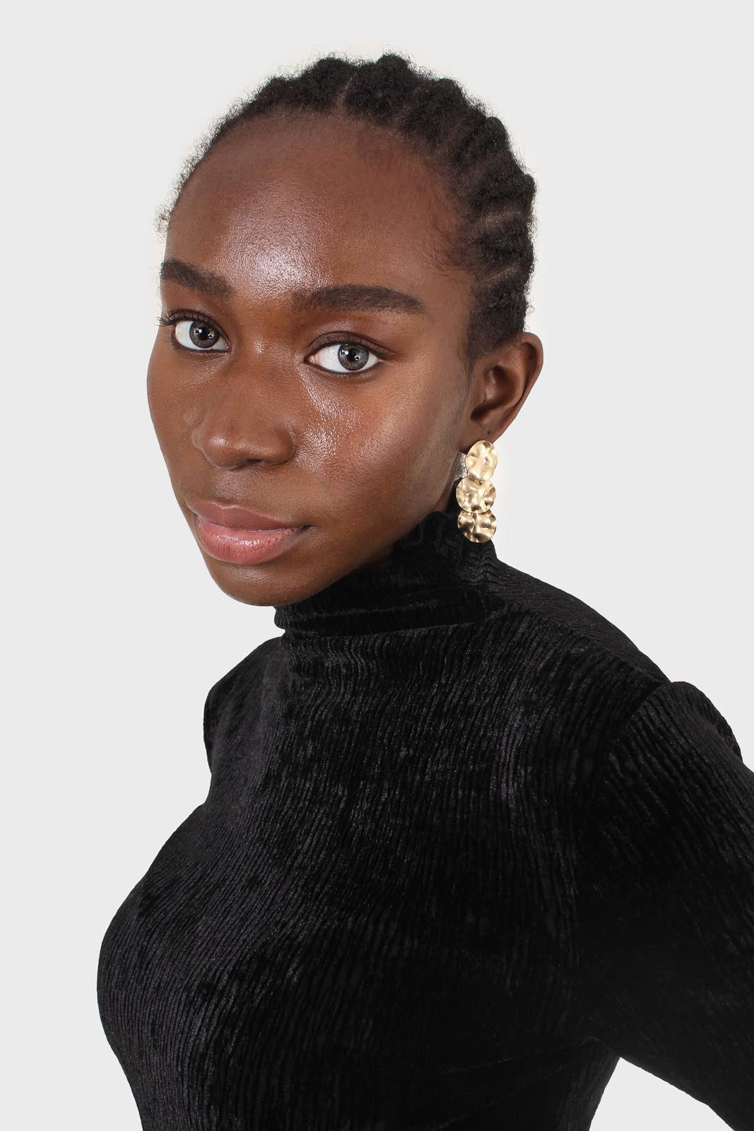 Black wrinkle velvet turtleneck top_5
