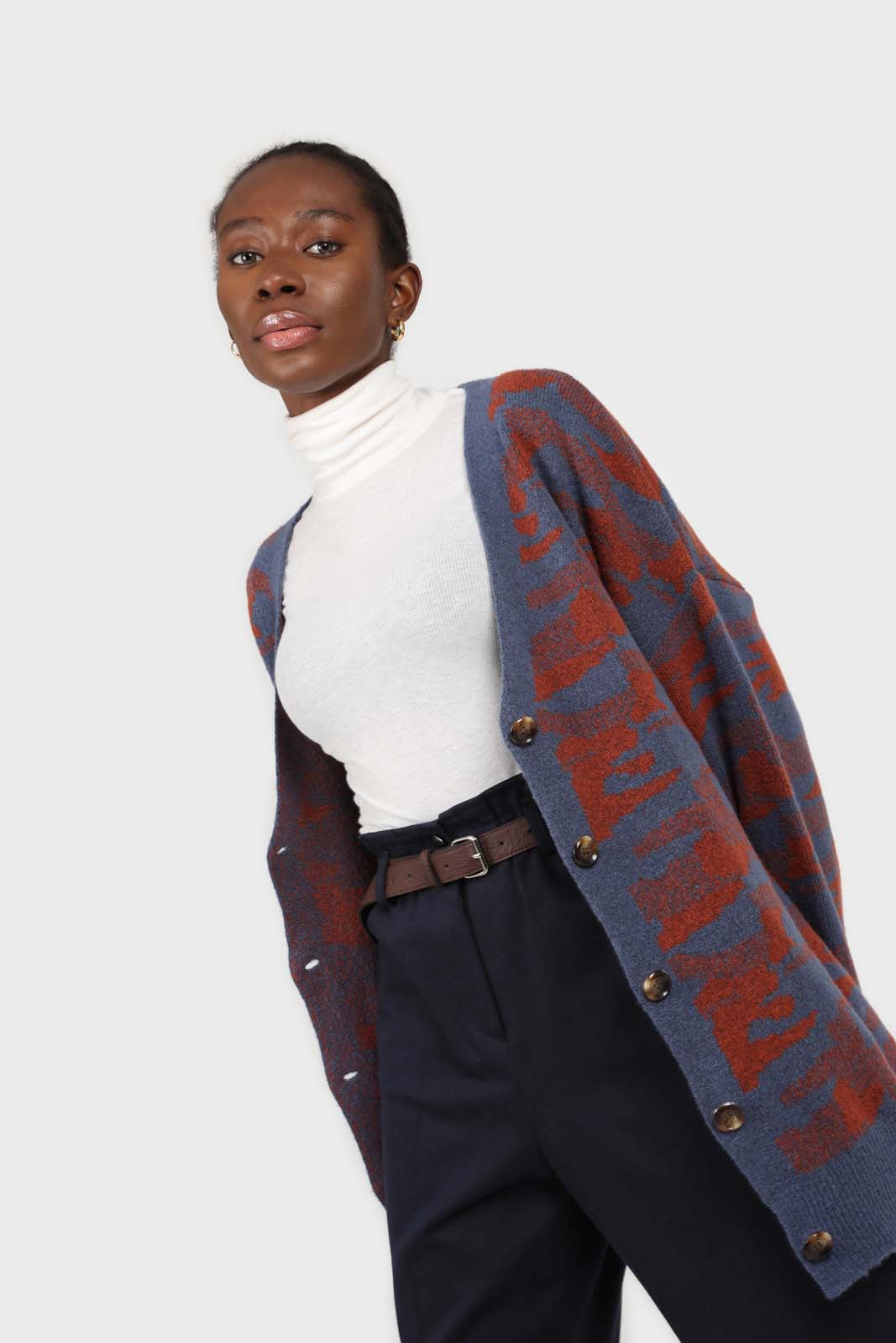 Blue and brown abstract pattern cardigan_5