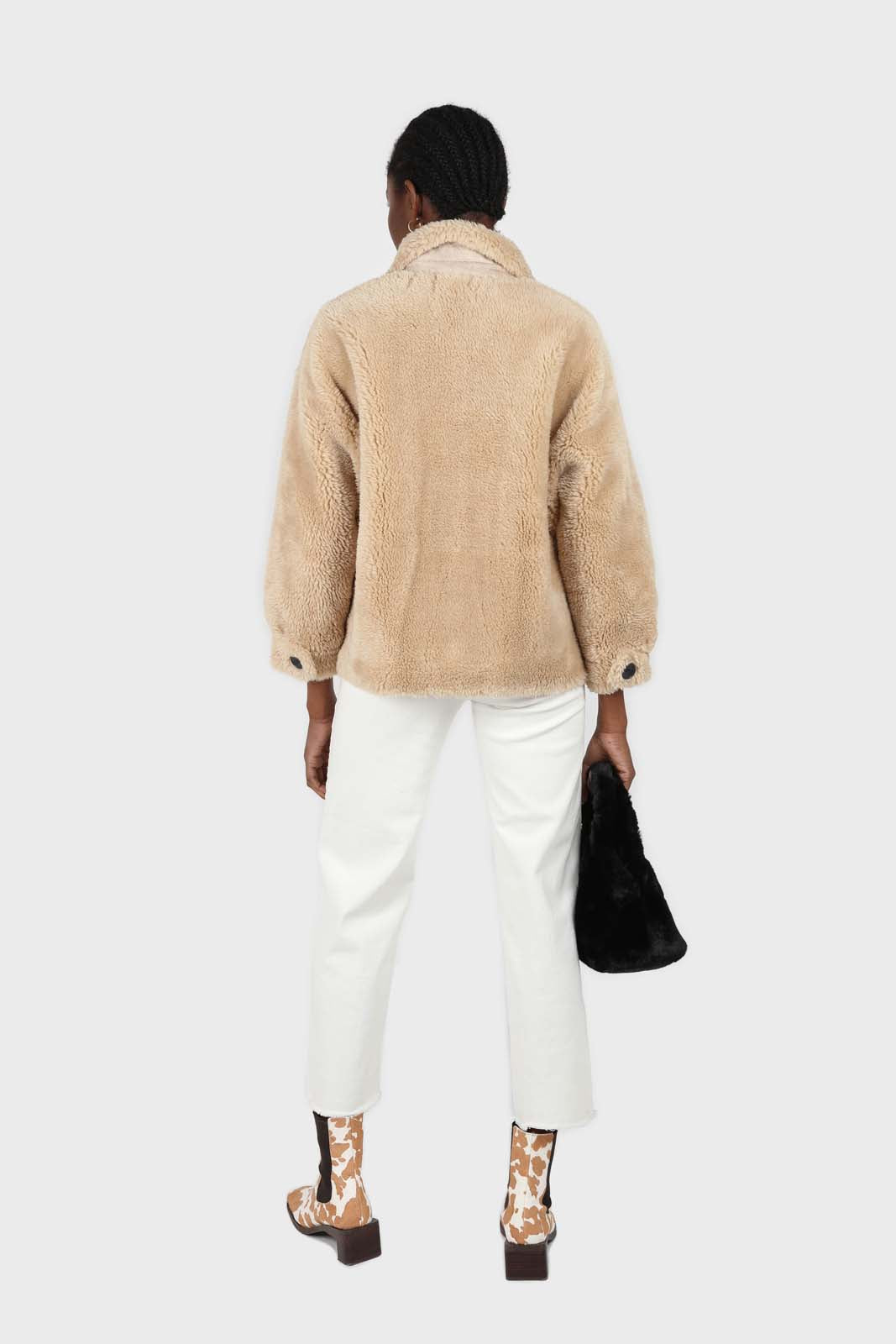 Beige large collar button up teddy jacket_6