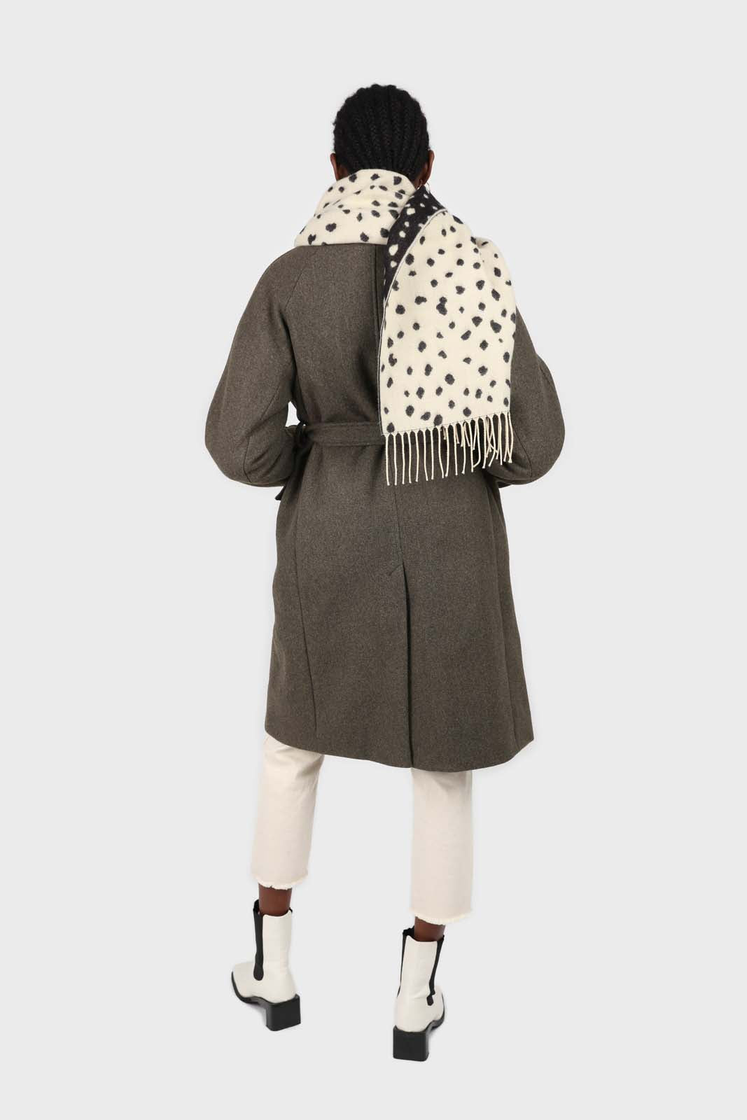 Ivory and black leopard intarsia scarf_7