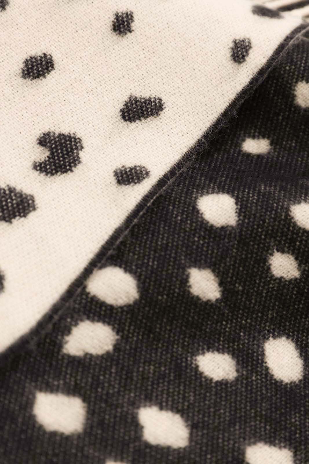 Ivory and black leopard intarsia scarf_5