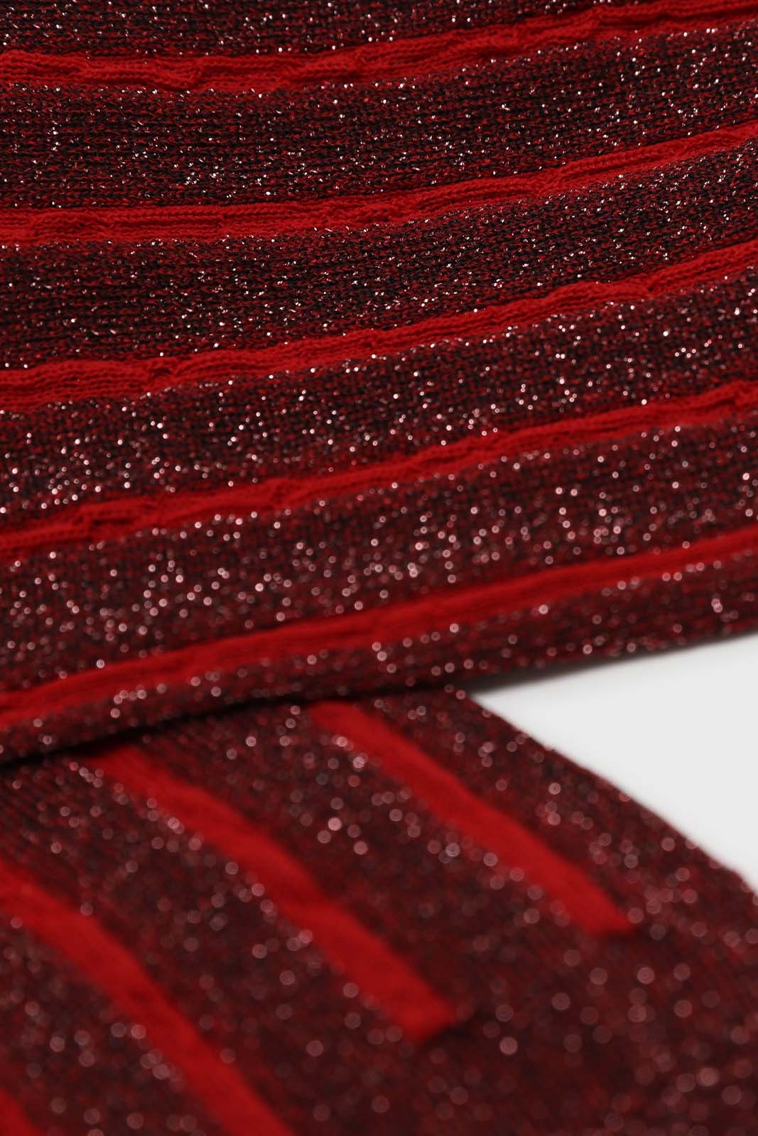 Red contrast metallic ribbed socks_2