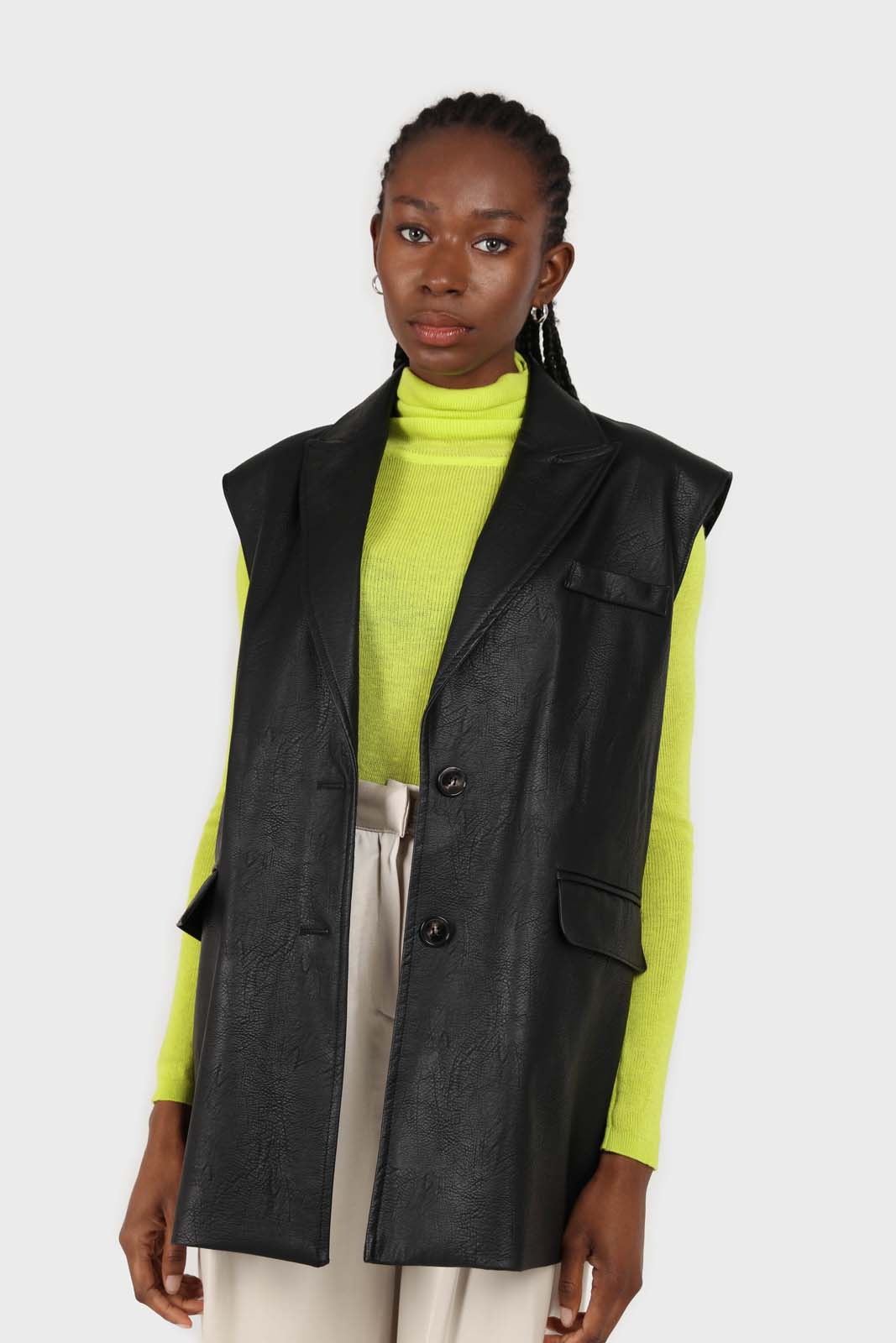 Black vegan leather belted gilet_5