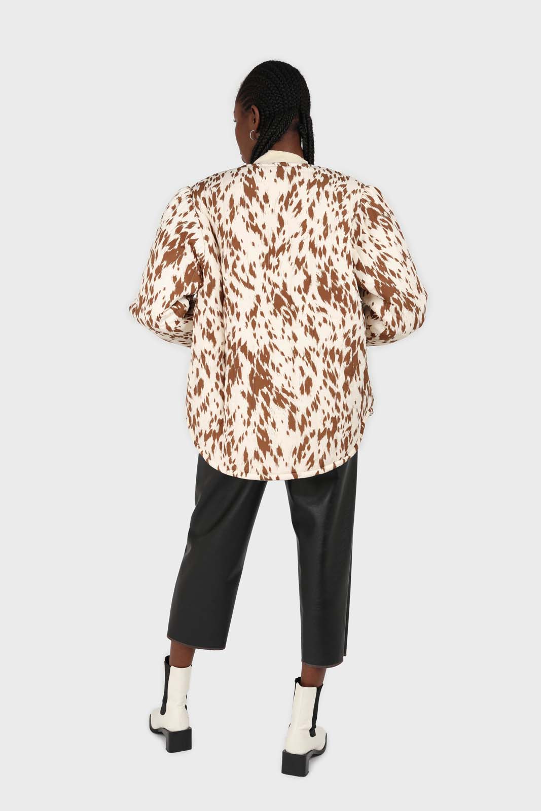 Ivory and brown animal print quilted puffer coat_3