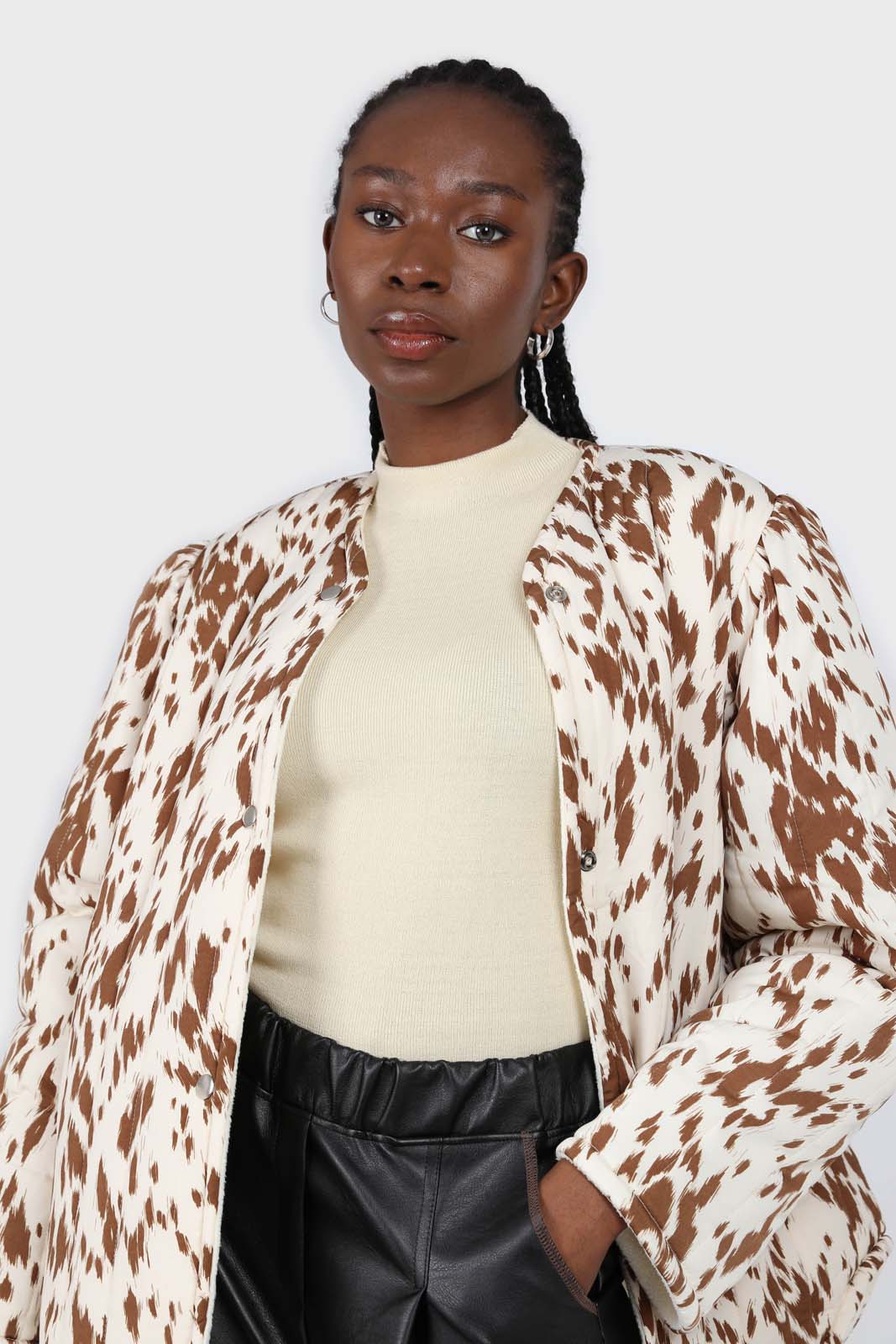 Ivory and brown animal print quilted puffer coat_4