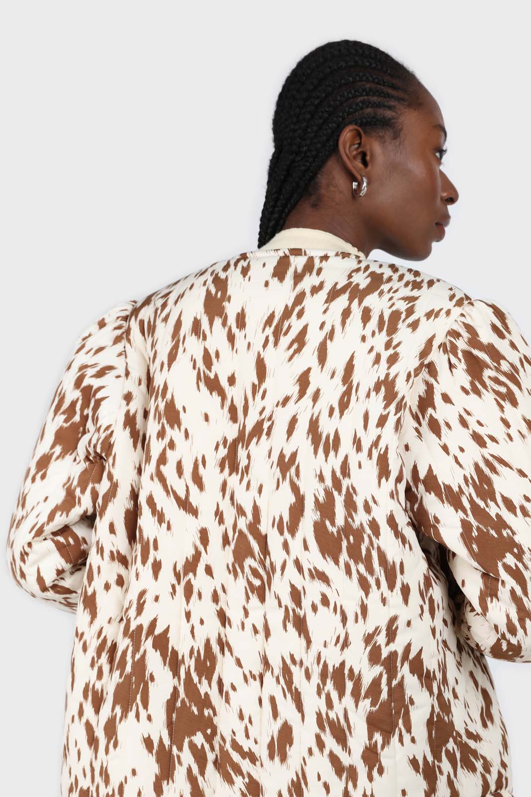 Ivory and brown animal print quilted puffer coat_5