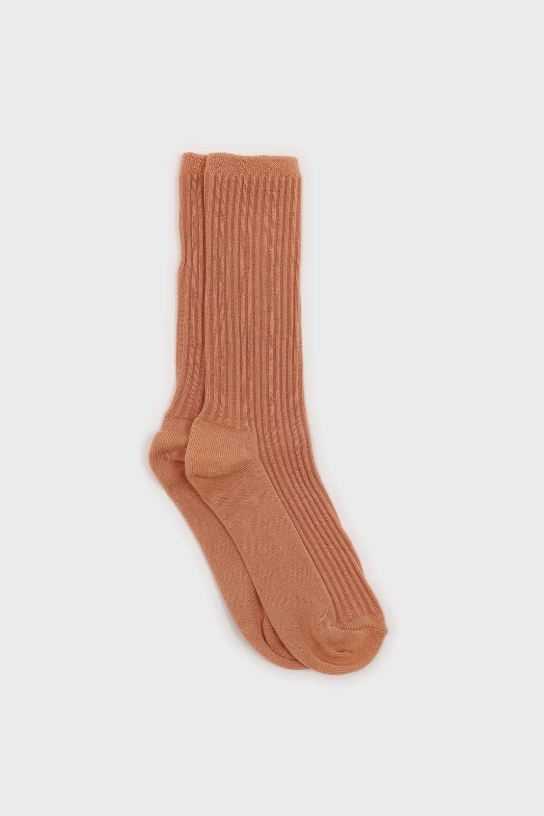 Peach long ribbed socks_1