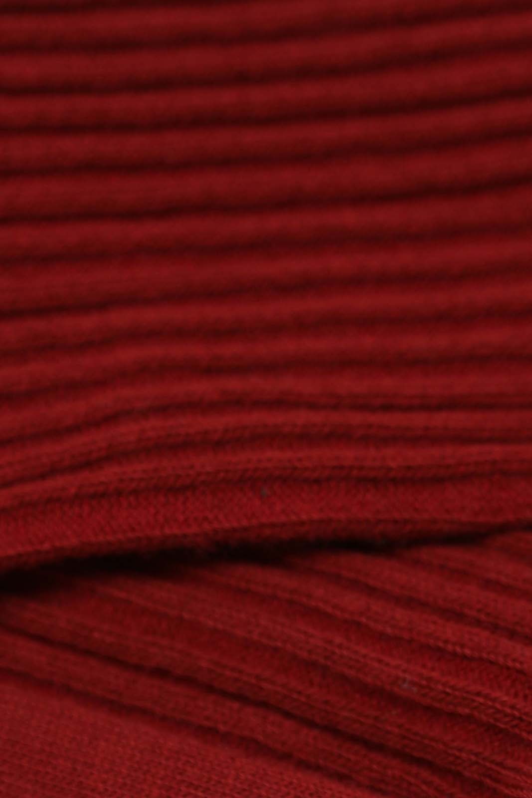 Burgundy long ribbed socks_2