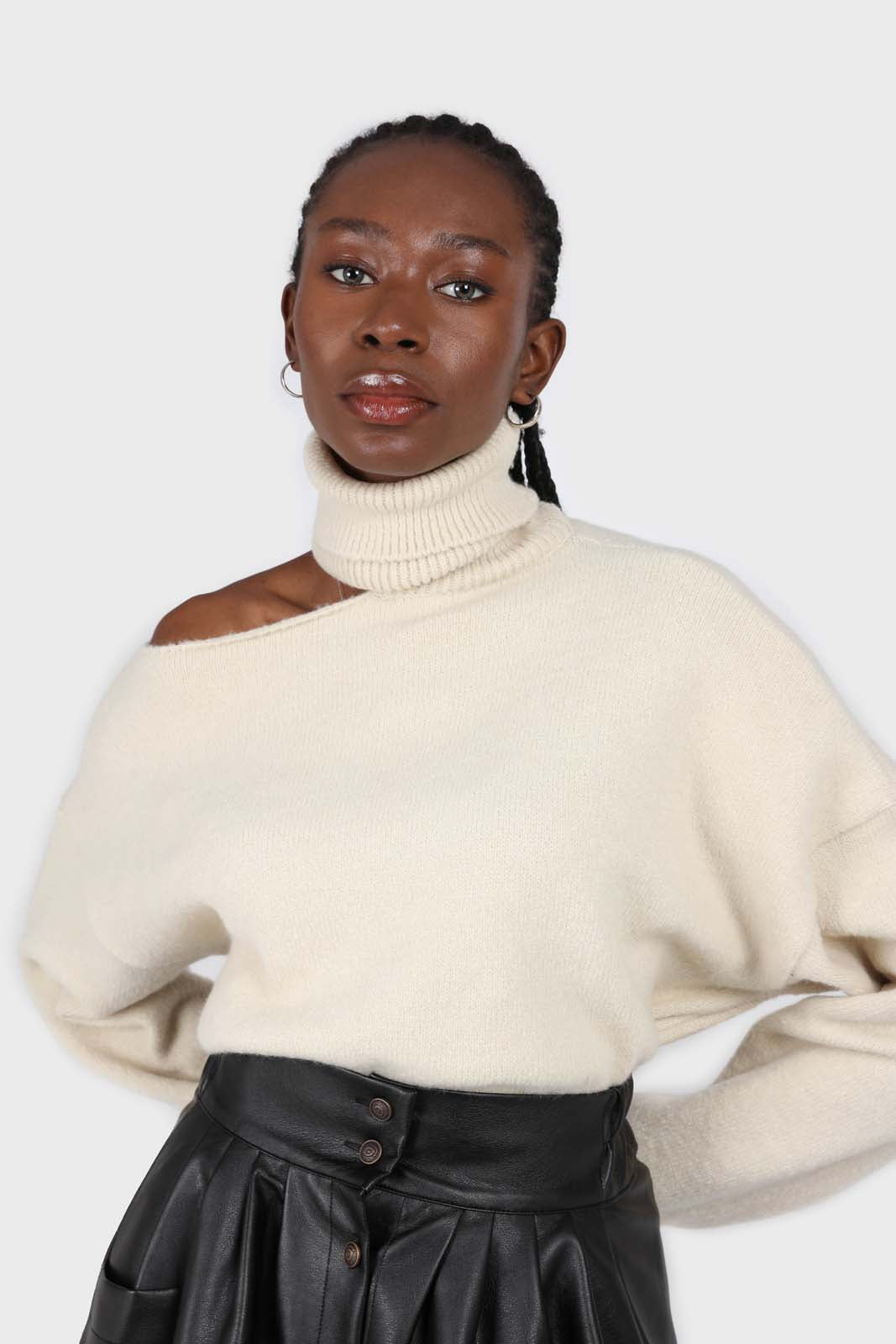 Beige slit neck turtleneck jumper_1