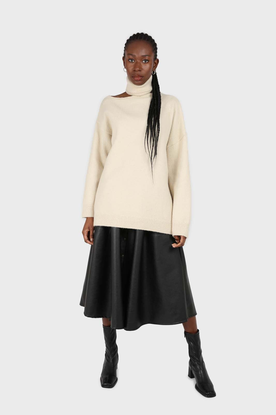 Beige slit neck turtleneck jumper_2