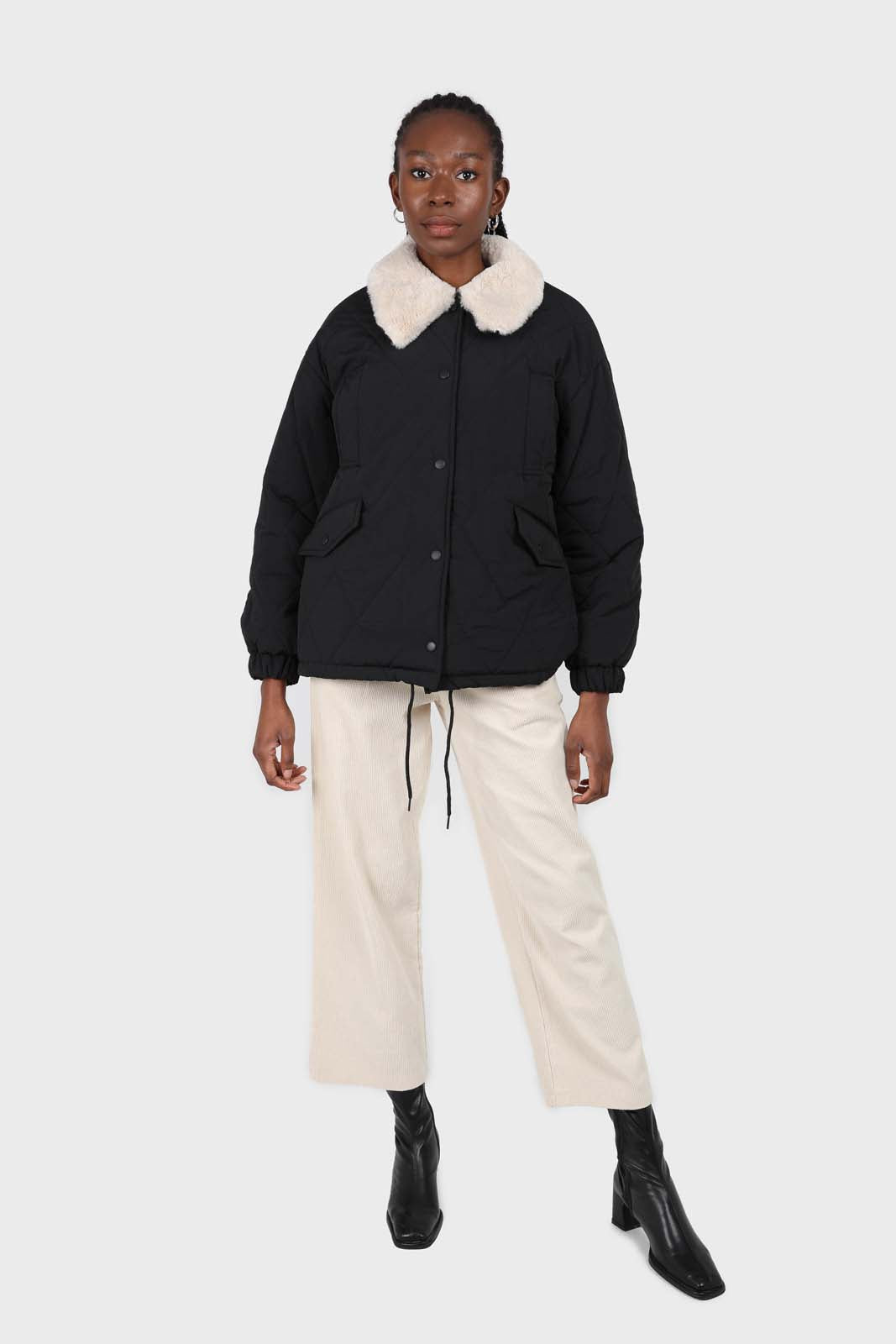 Black and ivory fuzzy pointed collar quilted jacket_2