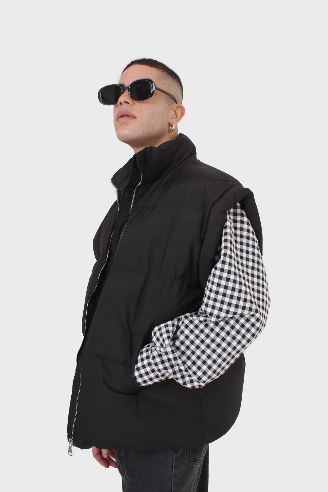 Black quilted zip up gilet_1