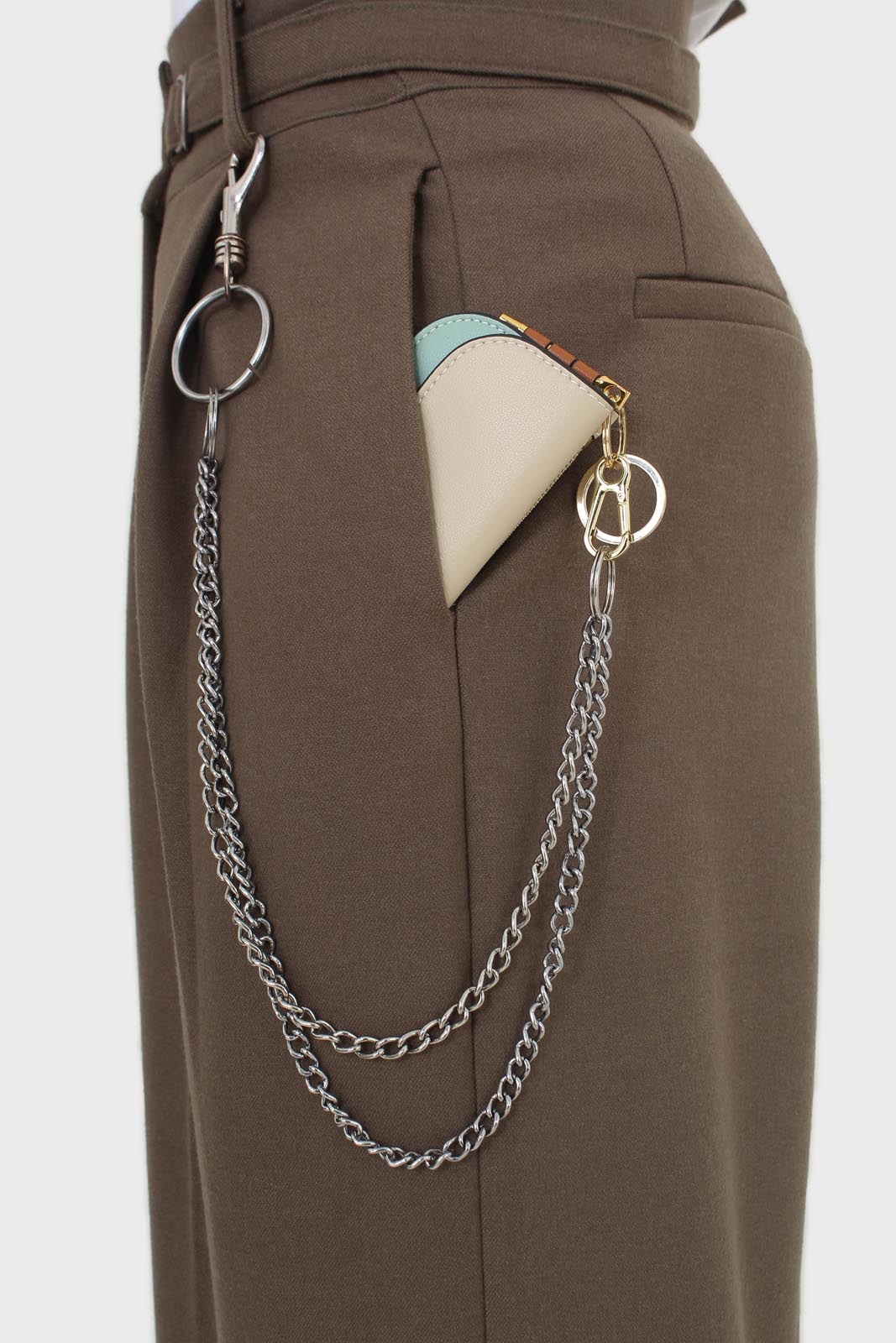 Brown tucked wrap belted loose fit trousers_4